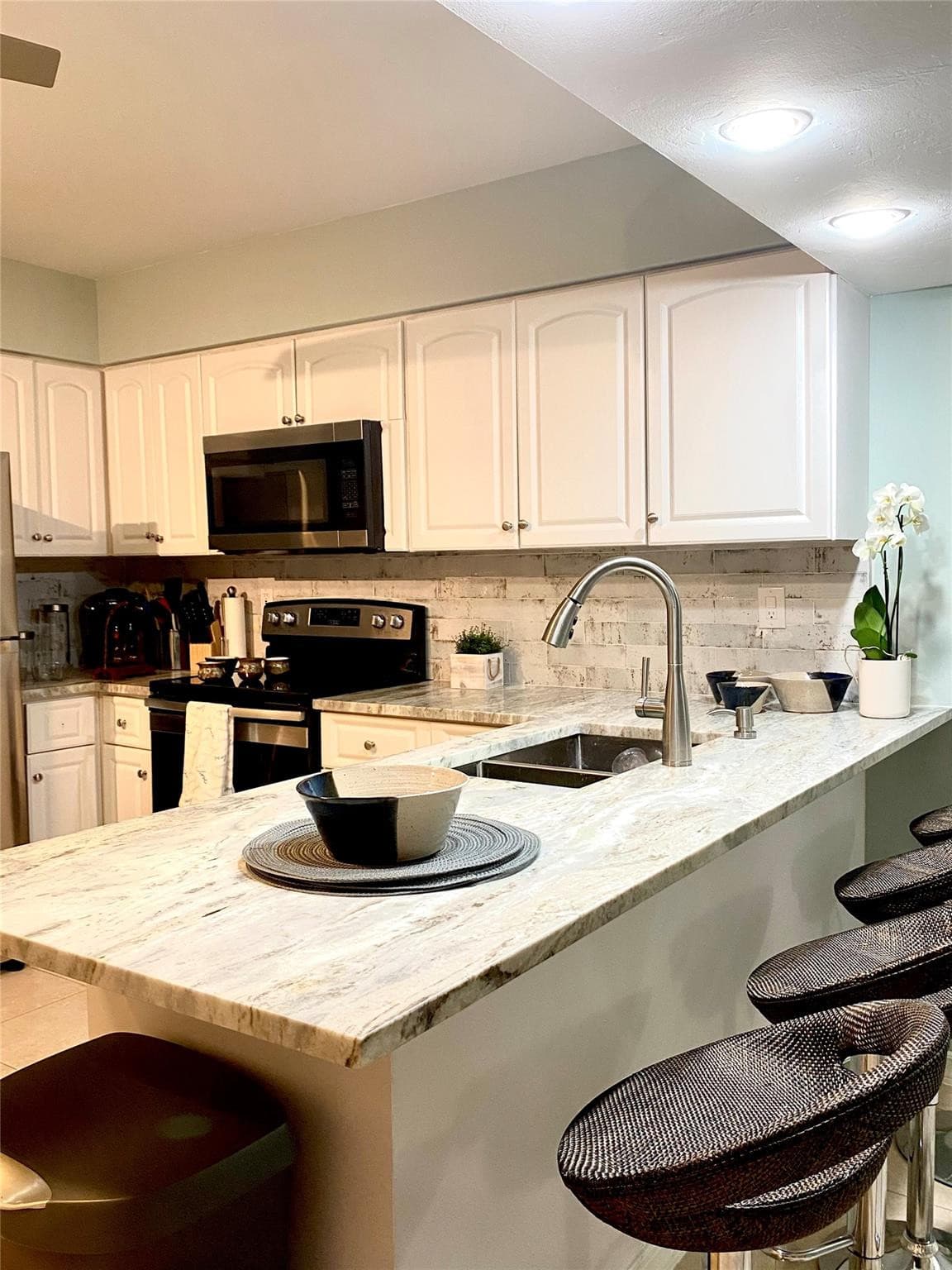 1641 NE 55th Street, Fort Lauderdale, FL 33334 — photo 5 of 32