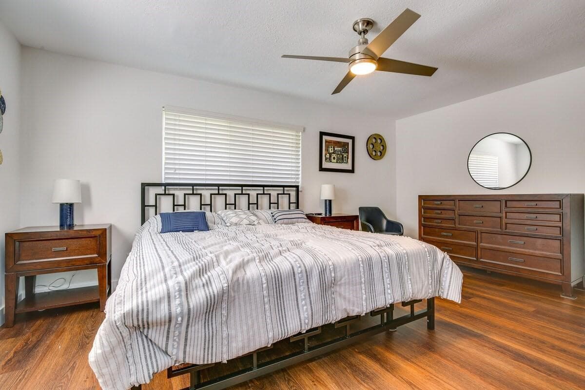 3530 NE 13th Avenue, Oakland Park, FL 33334 — photo 9 of 23