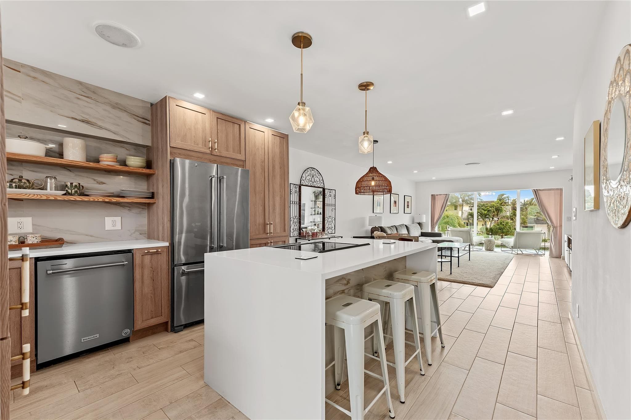 2400 NE 36th Street 12, Lighthouse Point, FL 33064 — photo 1 of 34