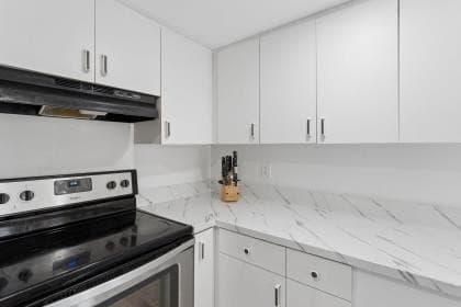 8027 Lagos De Campo Boulevard A4, Tamarac, FL 33321 — photo 4 of 16