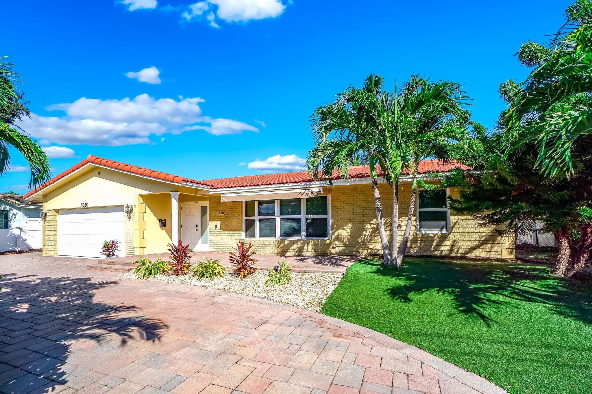 5550 NE 26th Avenue, Fort Lauderdale, FL 33308 — photo 3 of 56