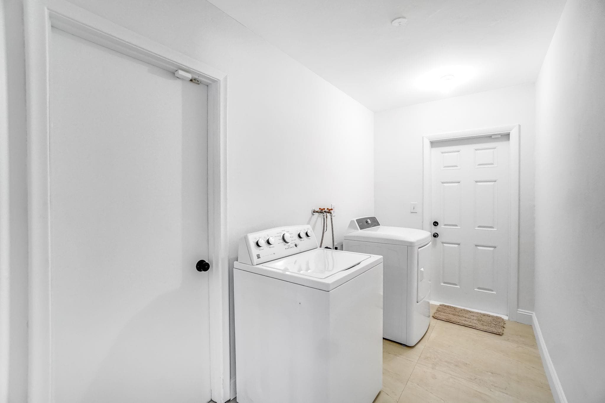 5550 NE 26th Avenue, Fort Lauderdale, FL 33308 — photo 13 of 56
