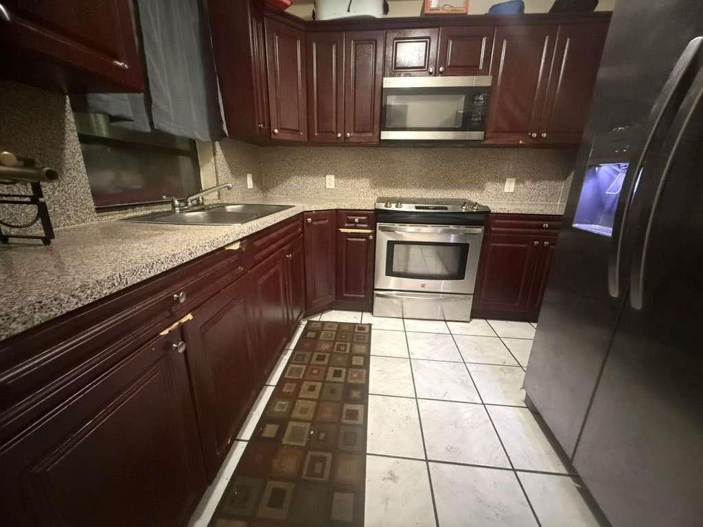 5836 Wiley Street, Hollywood, FL 33023 — photo 9 of 17