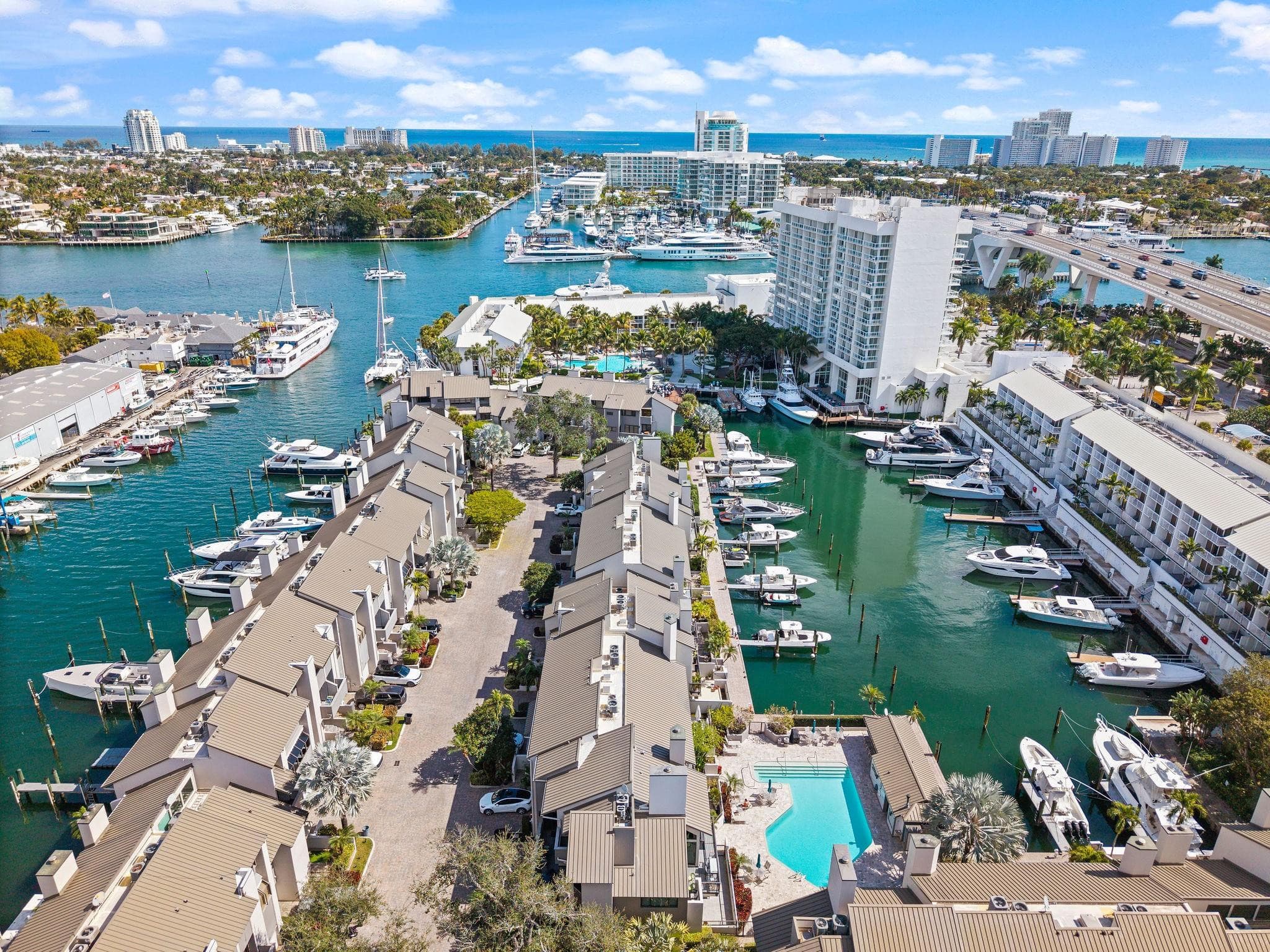 16 Portside Drive 16c, Fort Lauderdale, FL 33316 — photo 14 of 76