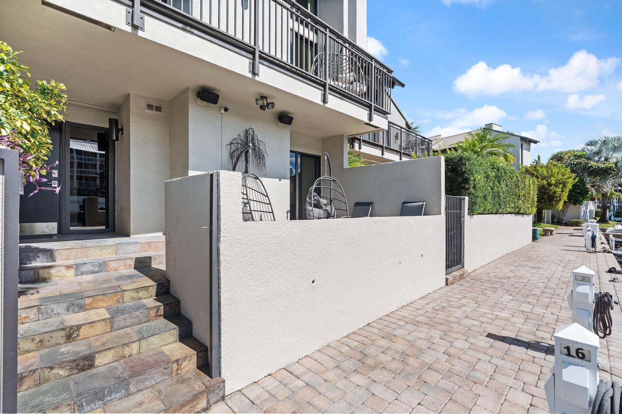 16 Portside Drive 16c, Fort Lauderdale, FL 33316 — photo 37 of 76