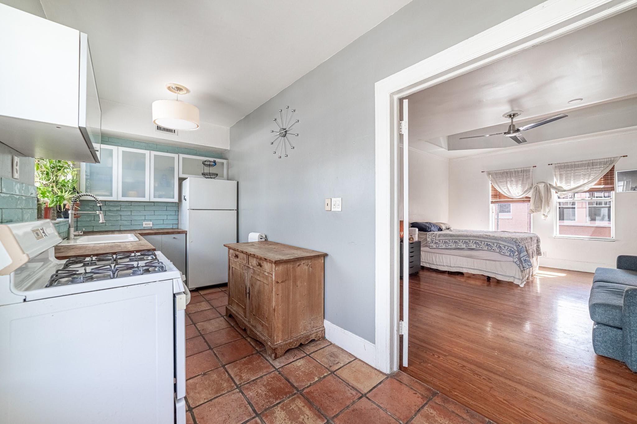758 Meridian Avenue 8, Miami Beach, FL 33139 — photo 6 of 25