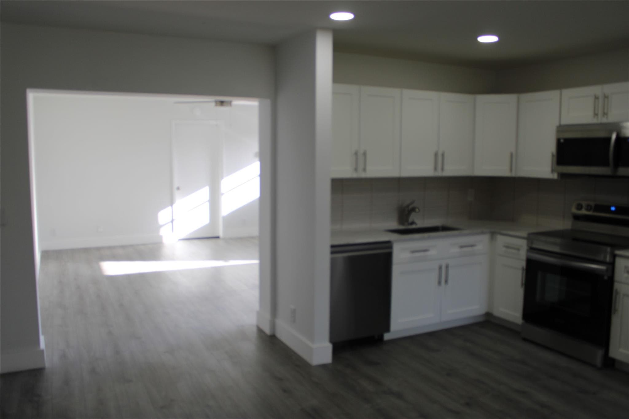 611 SW 1st Avenue, Boynton Beach, FL 33426 — photo 13 of 28