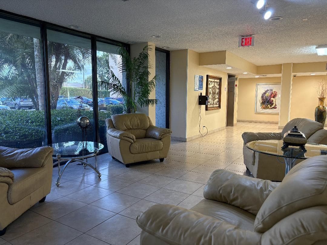 8900 Washington Boulevard 409, Pembroke Pines, FL 33025 — photo 27 of 49
