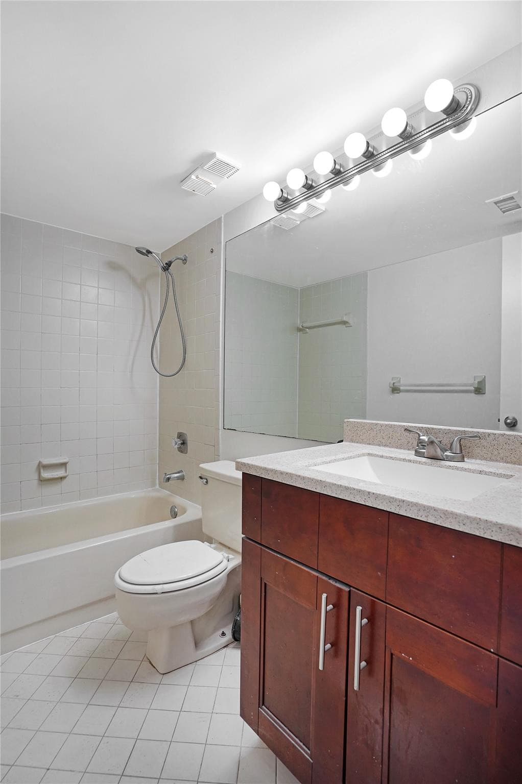 109 Lake Emerald Drive 110, Oakland Park, FL 33309 — photo 23 of 42
