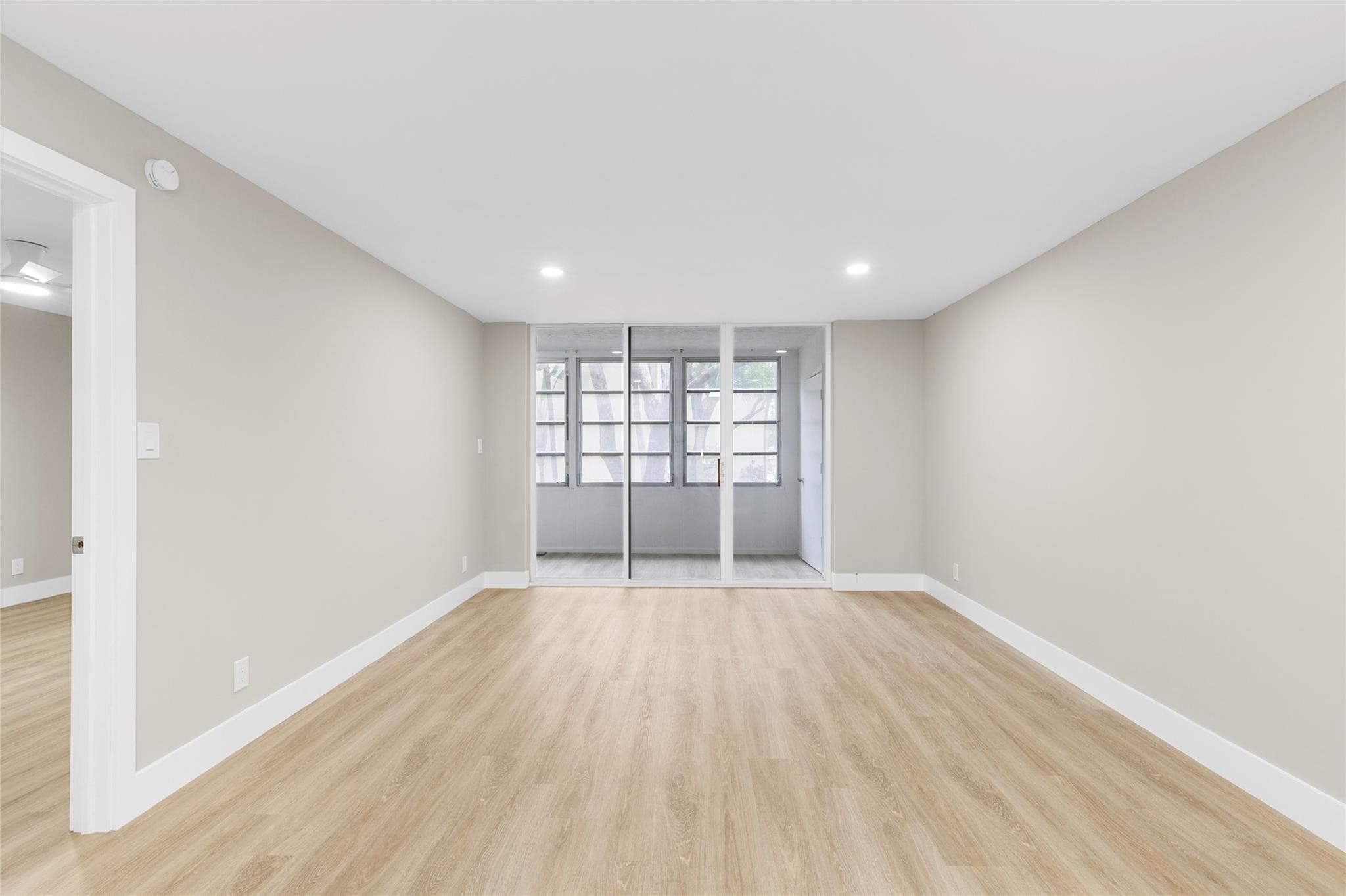 3341 NW 47th Terrace 210, Lauderdale Lakes, FL 33319 — photo 15 of 40