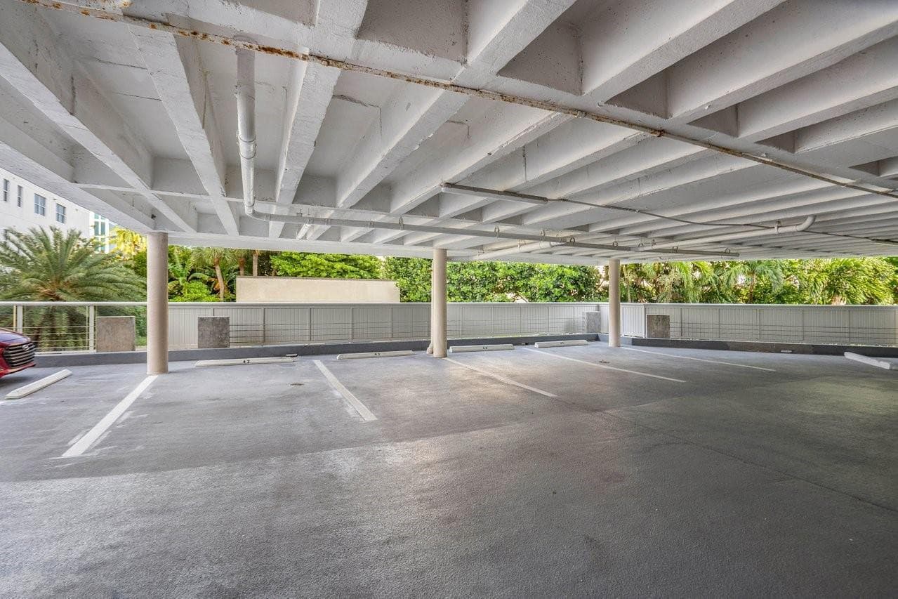3000 Holiday Drive 1104, Fort Lauderdale, FL 33316 — photo 21 of 32