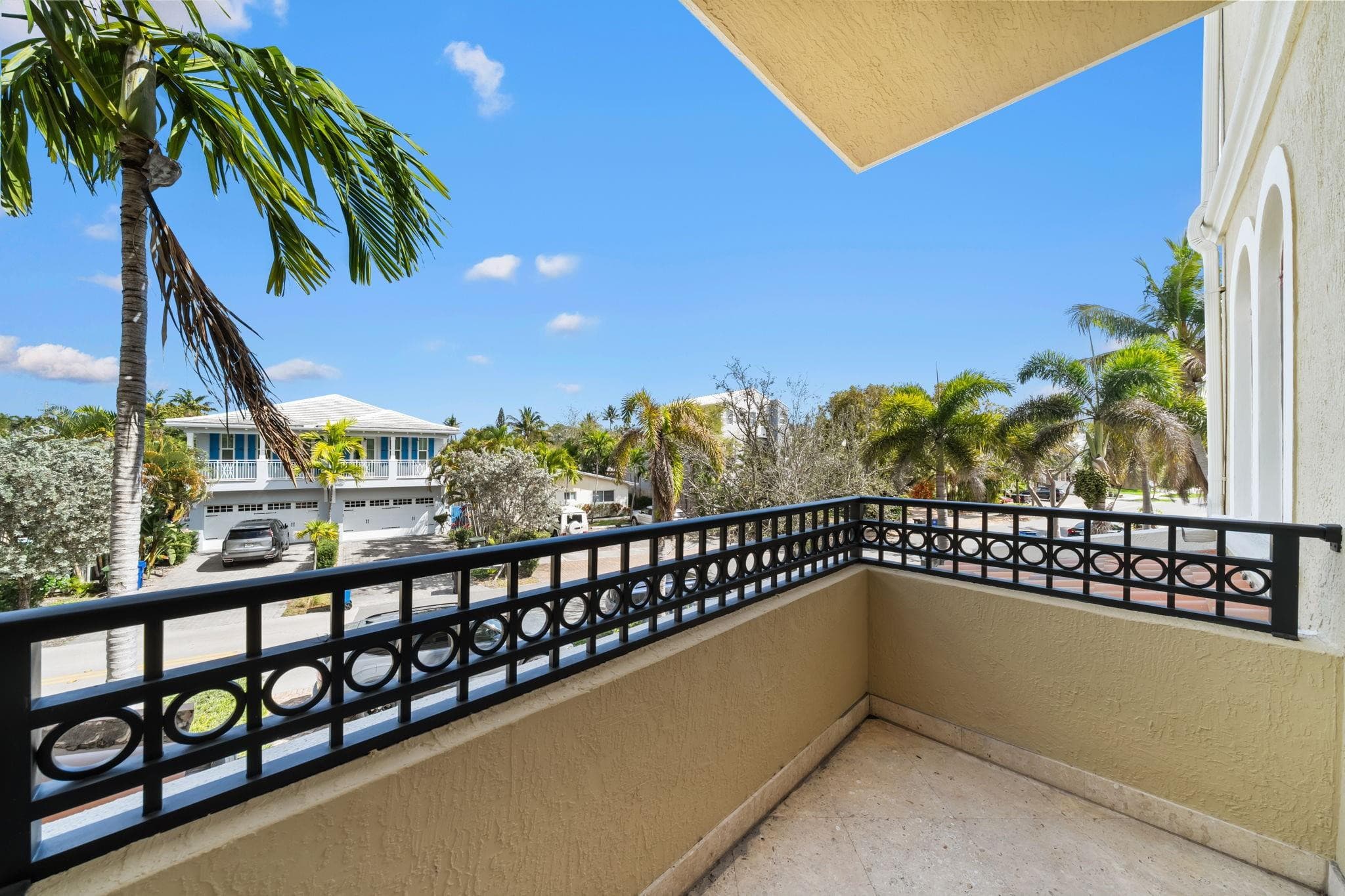 645 NE 17th Way 645, Fort Lauderdale, FL 33304 — photo 25 of 49