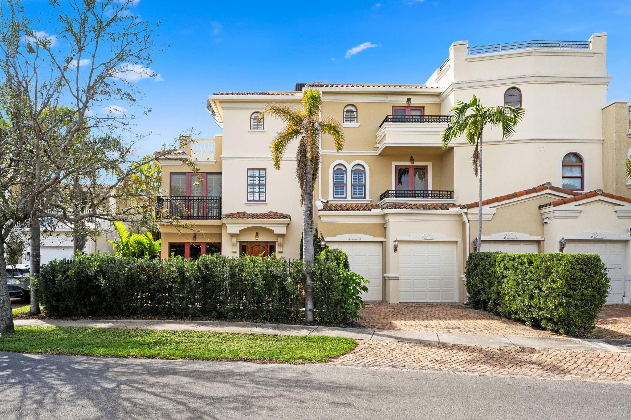 645 NE 17th Way 645, Fort Lauderdale, FL 33304 — photo 48 of 49