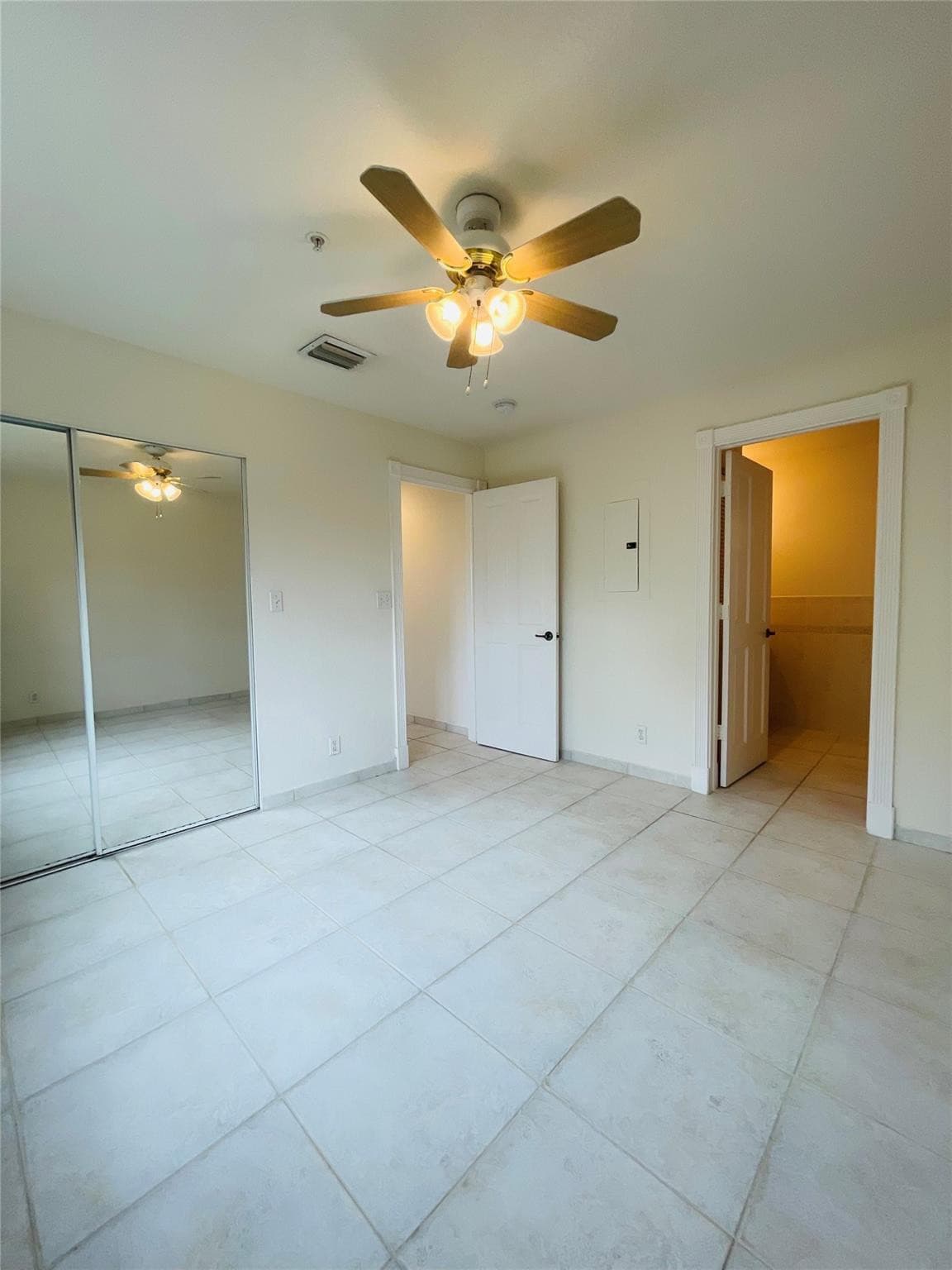 2605 Bay Drive, Pompano Beach, FL 33062 — photo 20 of 48