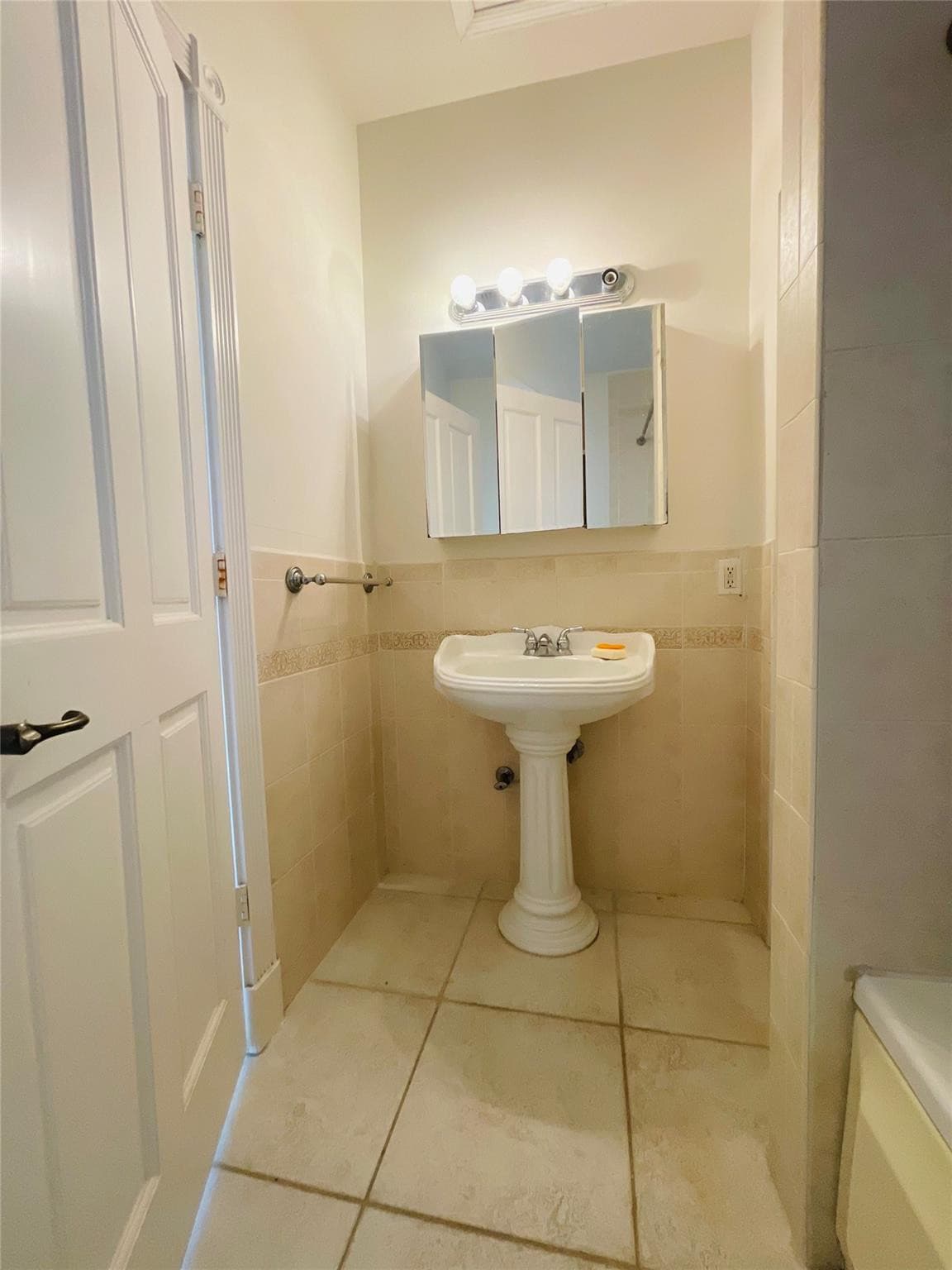 2605 Bay Drive, Pompano Beach, FL 33062 — photo 27 of 48