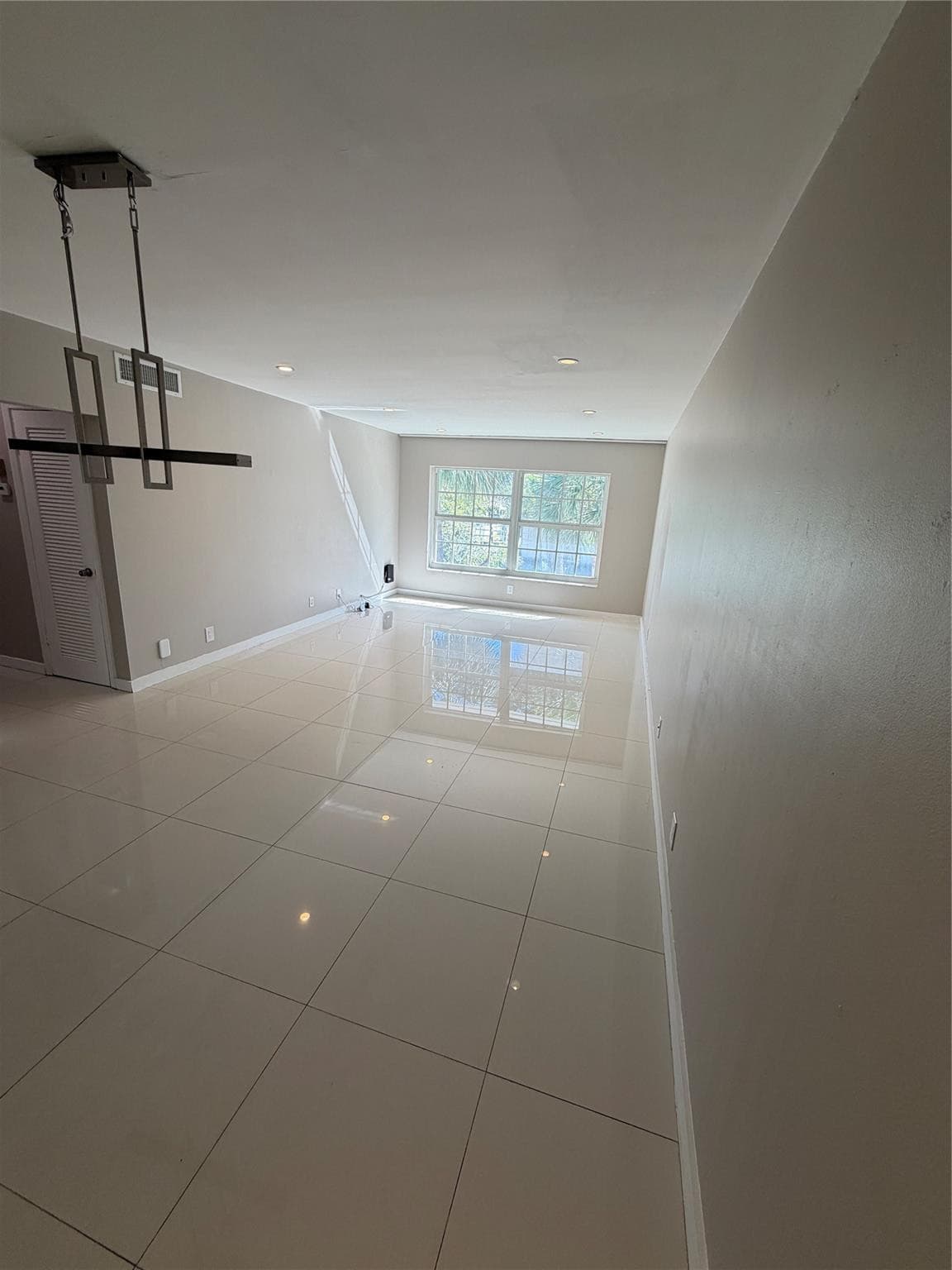2161 NE 68th Street 323, Fort Lauderdale, FL 33308 — photo 2 of 13
