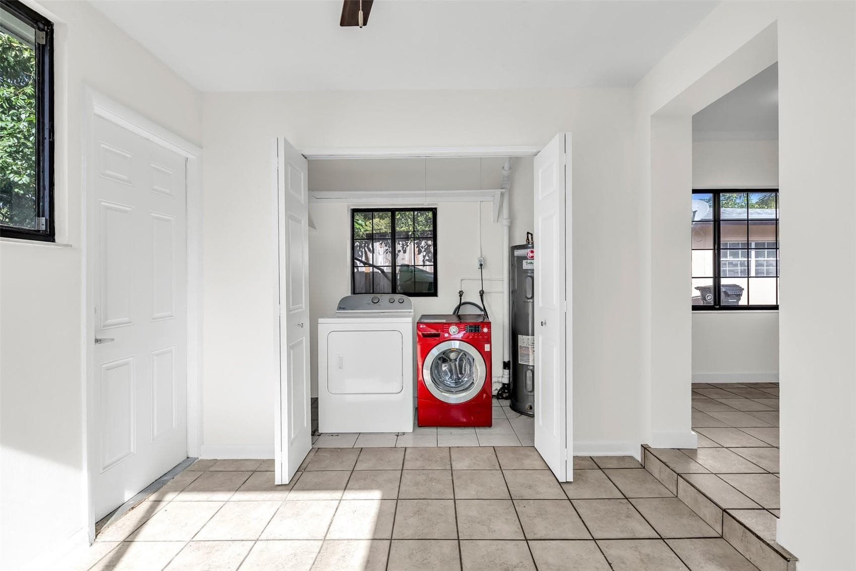 1317 NW 7th Terrace, Fort Lauderdale, FL 33311 — photo 9 of 21