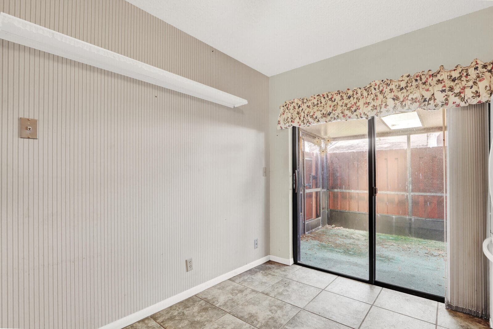8091 SE Villa Circle, Hobe Sound, FL 33455 — photo 11 of 26