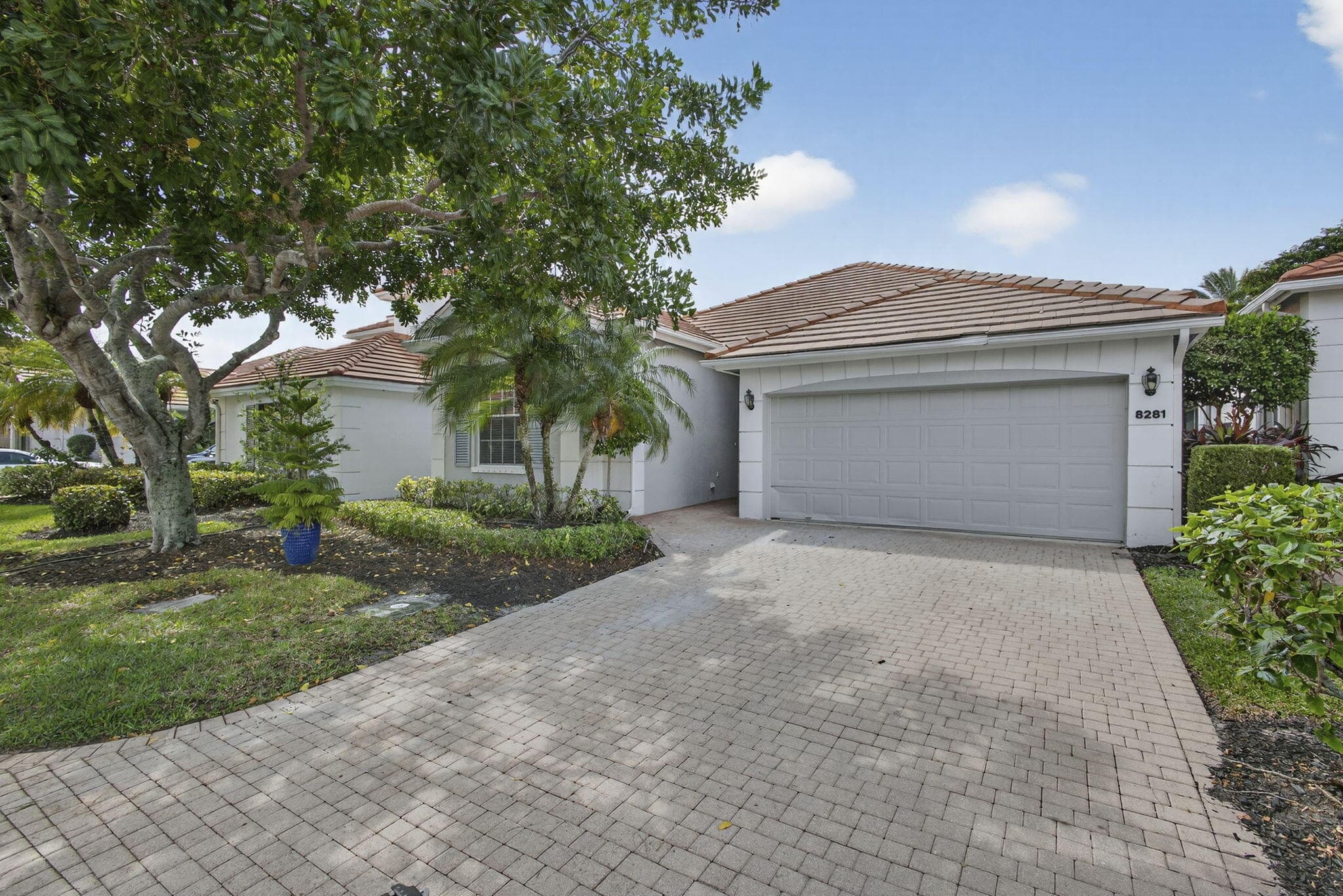 8281 Heritage Club Dr Drive, West Palm Beach, FL 33412 — photo