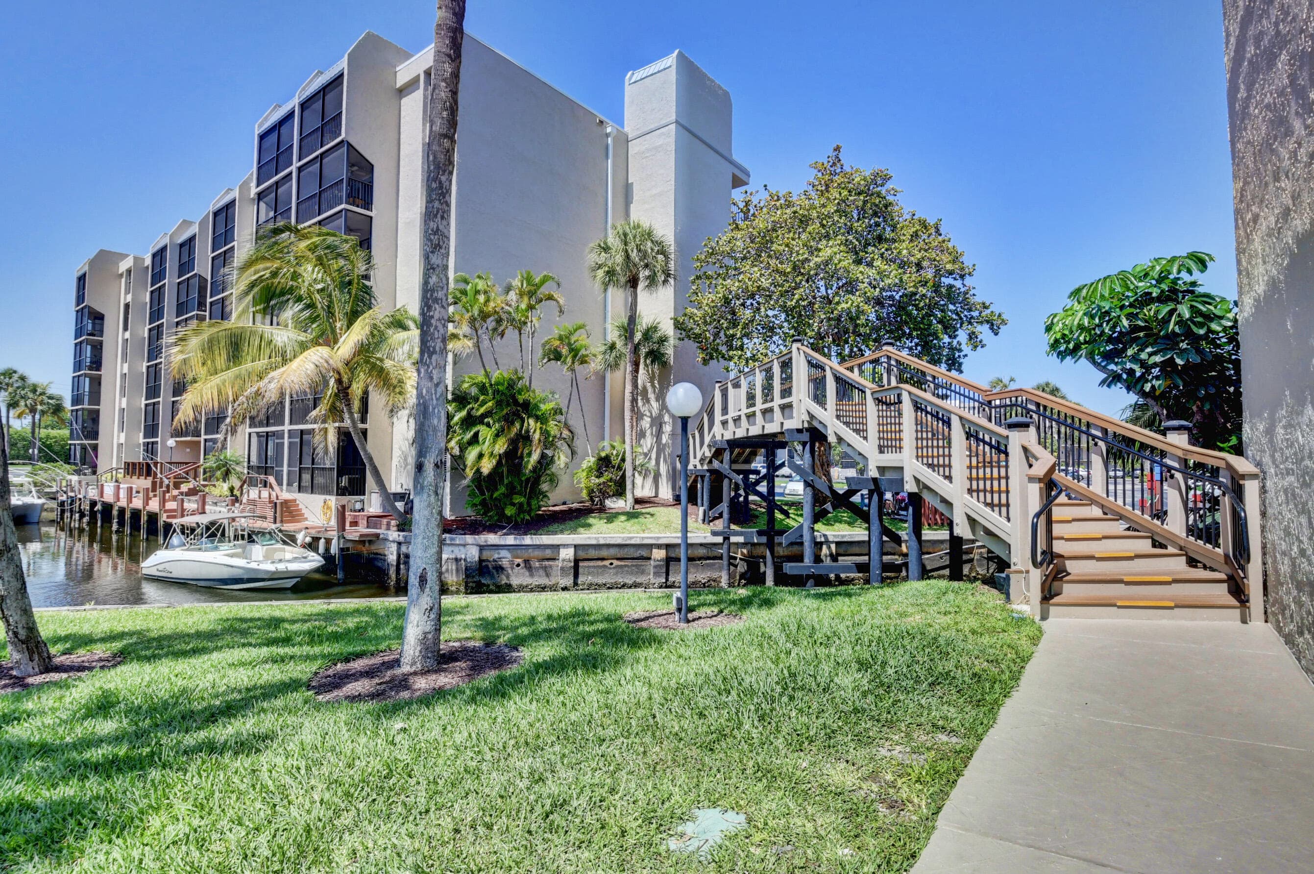20 Royal Palm Way 602, Boca Raton, FL 33432 — photo 55 of 56
