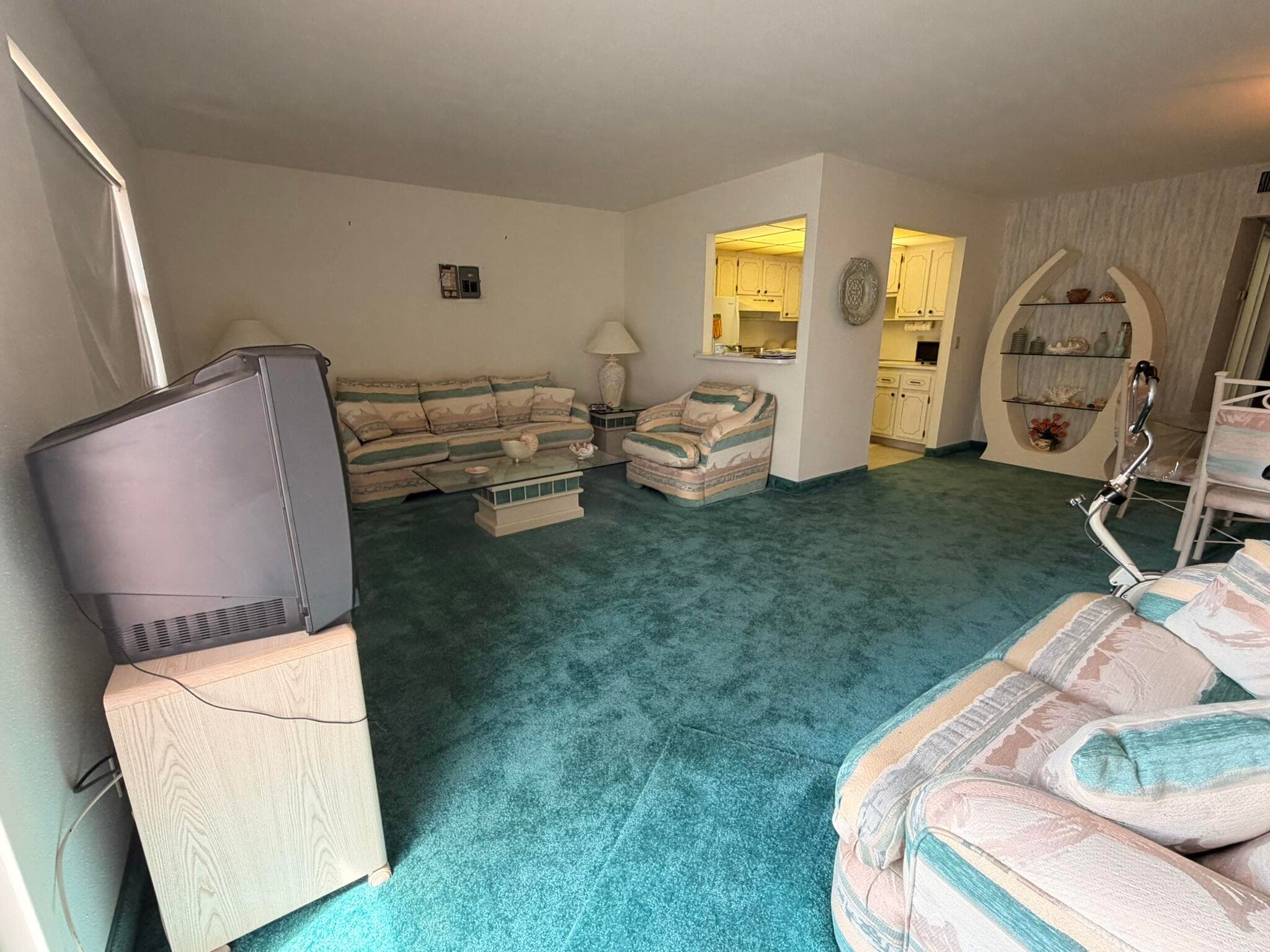 43 Valencia B, Delray Beach, FL 33446 — photo 10 of 23