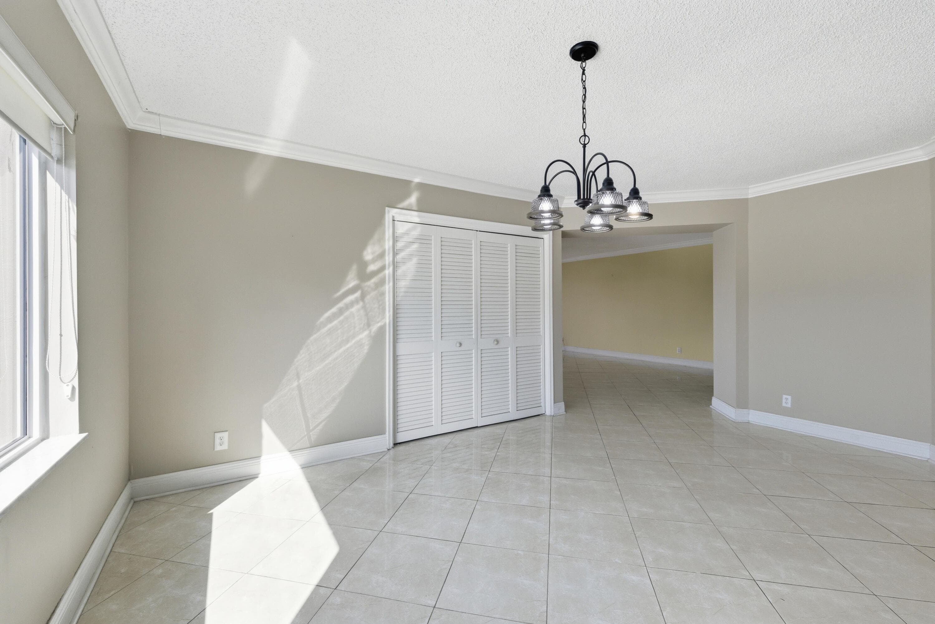 615 N Riverside Drive 301, Pompano Beach, FL 33062 — photo 16 of 34