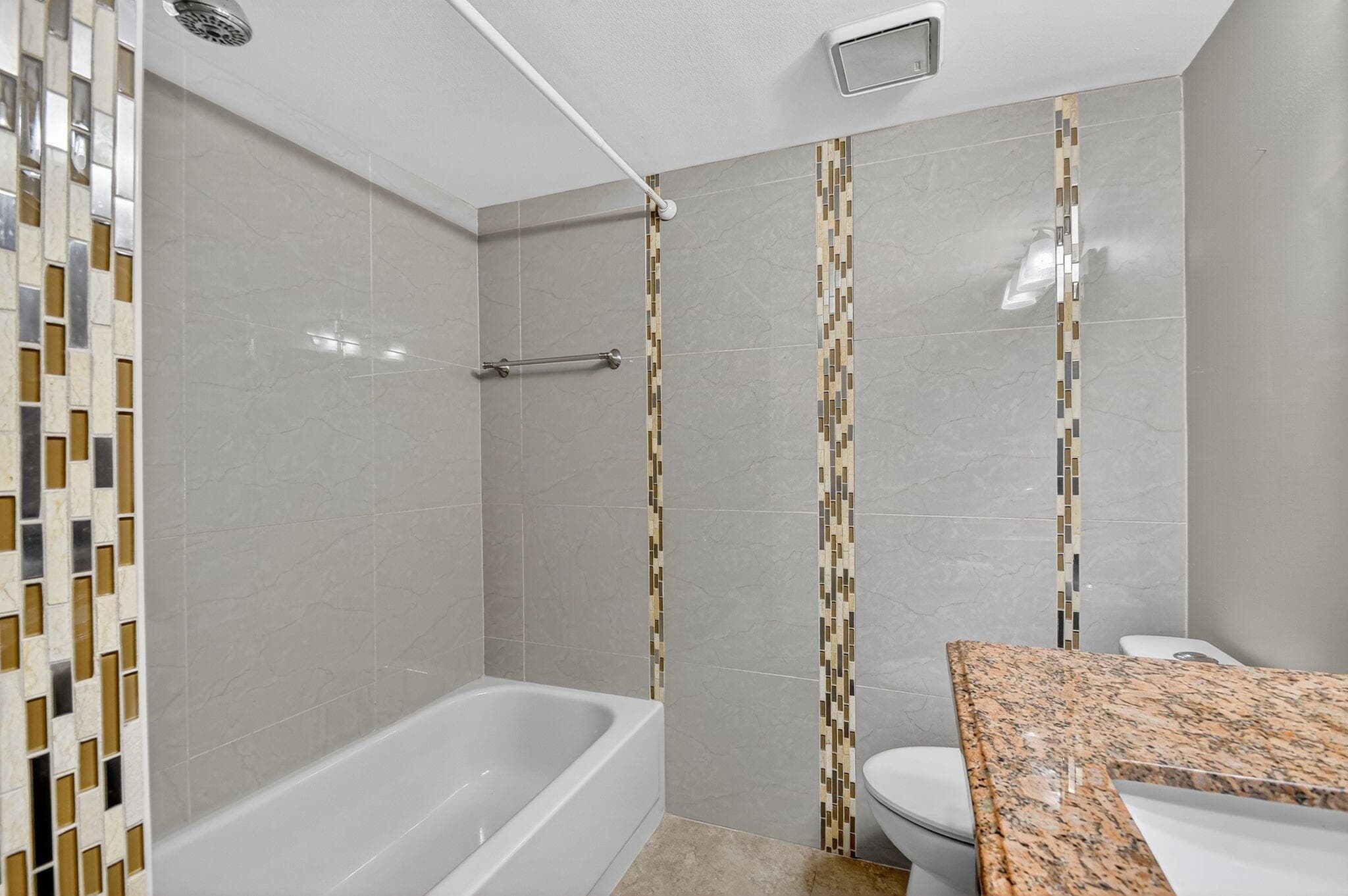 5040 Rose Hill Drive 206, Boynton Beach, FL 33437 — photo 7 of 54