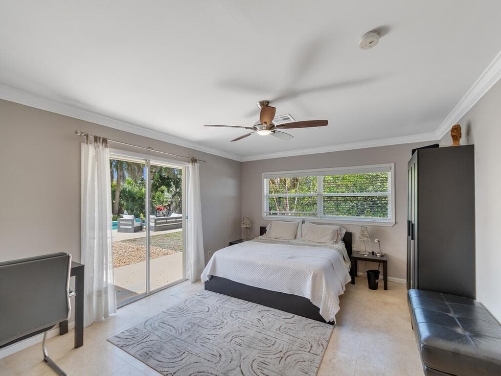 527 E Causeway Boulevard, Vero Beach, FL 32963 — photo 10 of 29