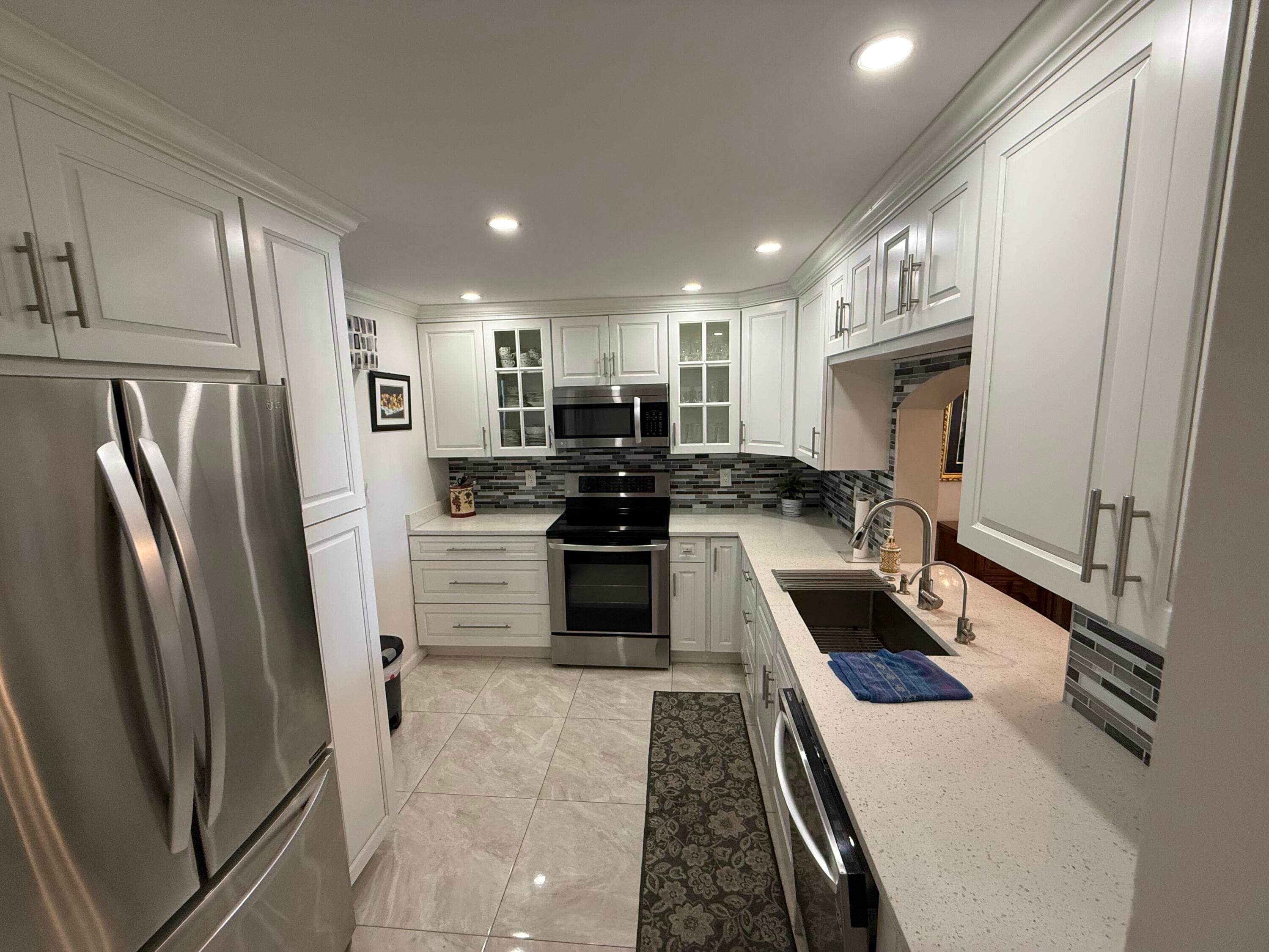 1024 SE 5th Avenue 308, Dania Beach, FL 33004 — photo 3 of 51