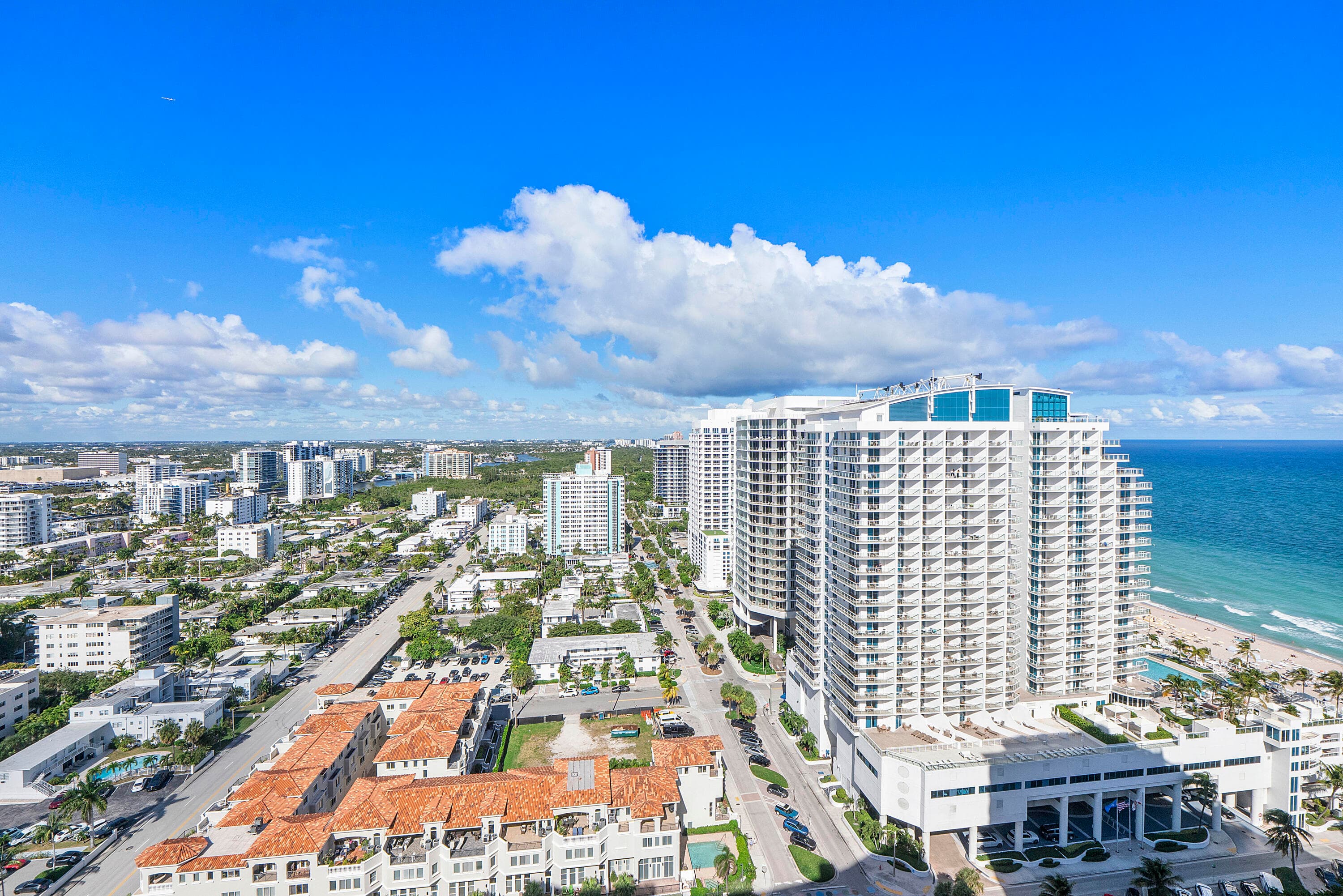 3101 Bayshore Drive 2406, Fort Lauderdale, FL 33304 — photo 4 of 30