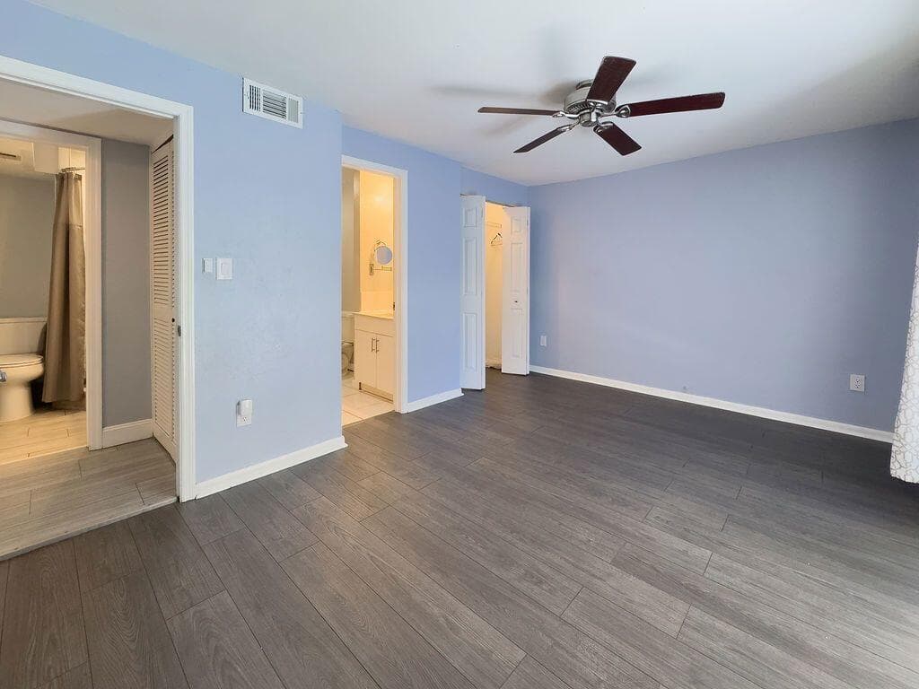 902 NE 34th Street, Oakland Park, FL 33334 — photo 21 of 64