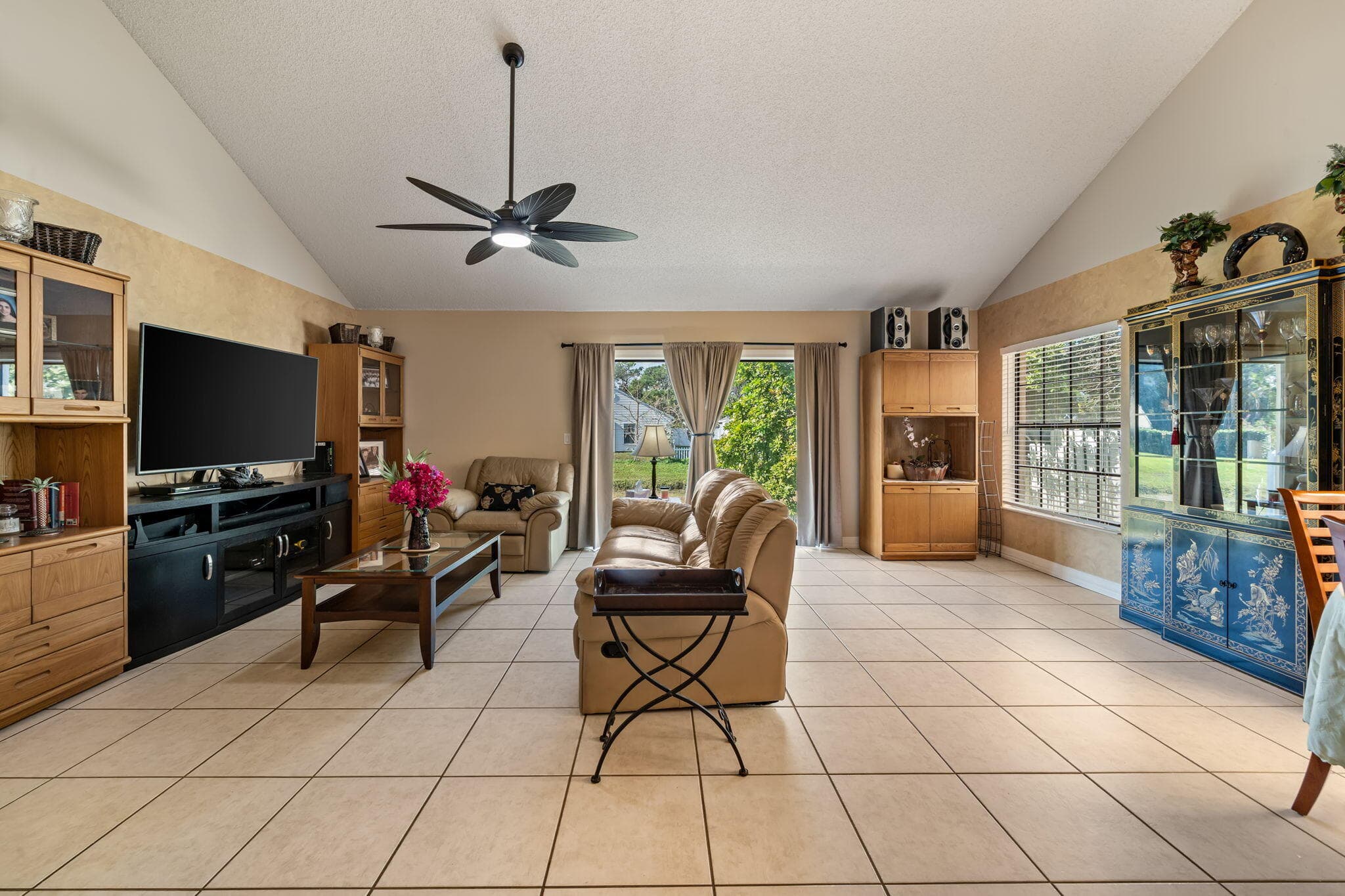 3874 Circle Lake Drive, West Palm Beach, FL 33417 — photo 15 of 38