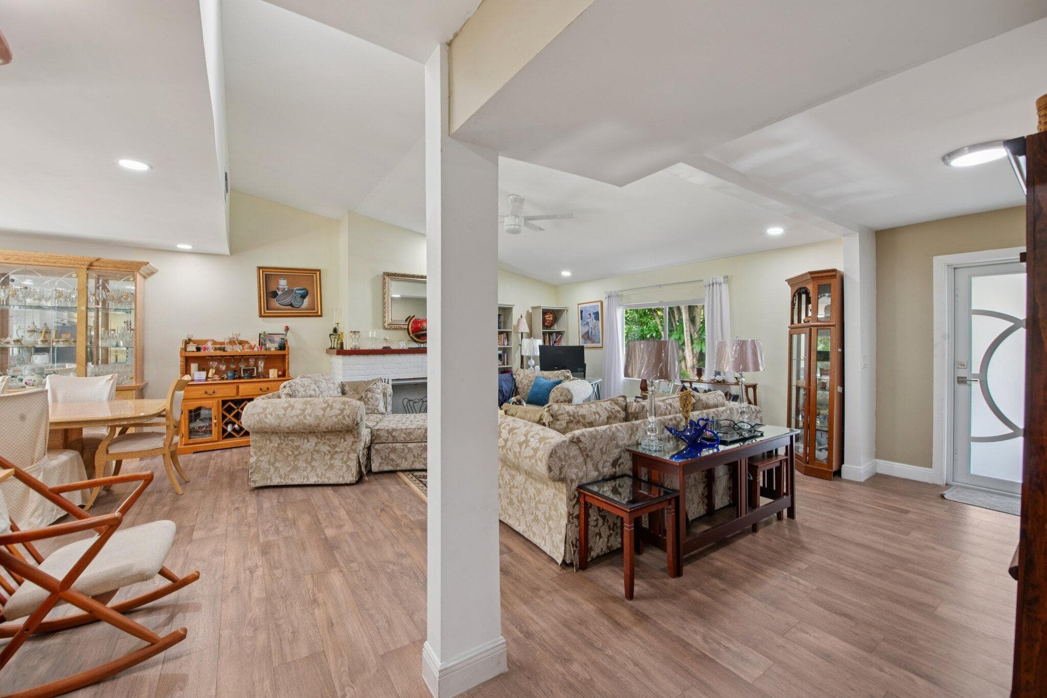 8404 SW 20th Street, North Lauderdale, FL 33068 — photo 6 of 56
