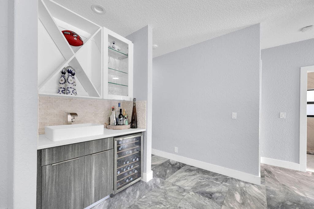 3541 Carlton Lane, Davie, FL 33330 — photo 29 of 88