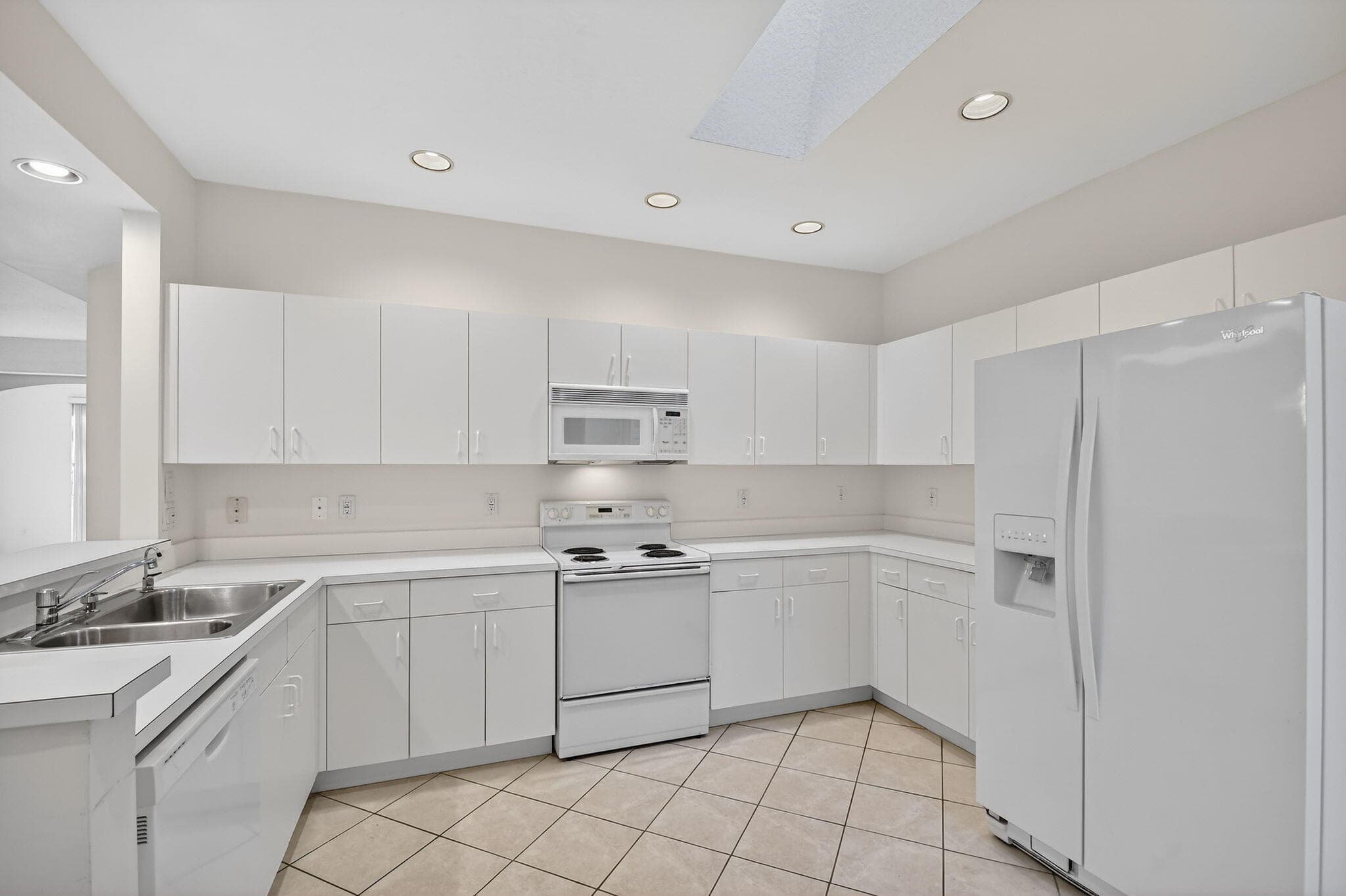 12574 Crystal Pointe Drive C, Boynton Beach, FL 33437 — photo 10 of 59