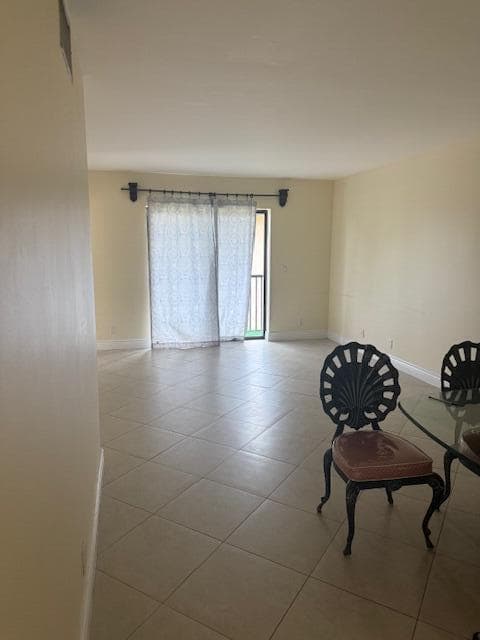 21911 Lake Forest Circle 201, Boca Raton, FL 33433 — photo 4 of 10