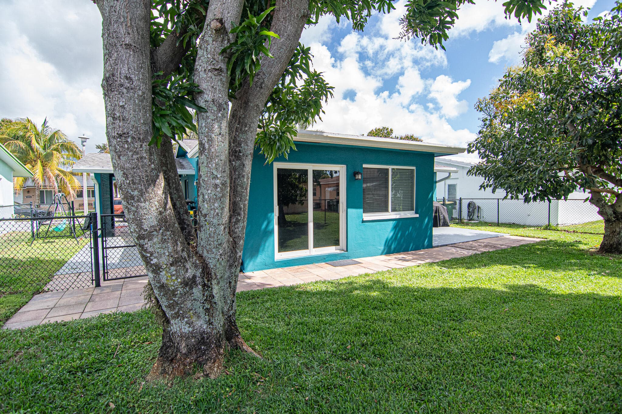 5711 NW 48th Avenue, Tamarac, FL 33319 — photo 25 of 37
