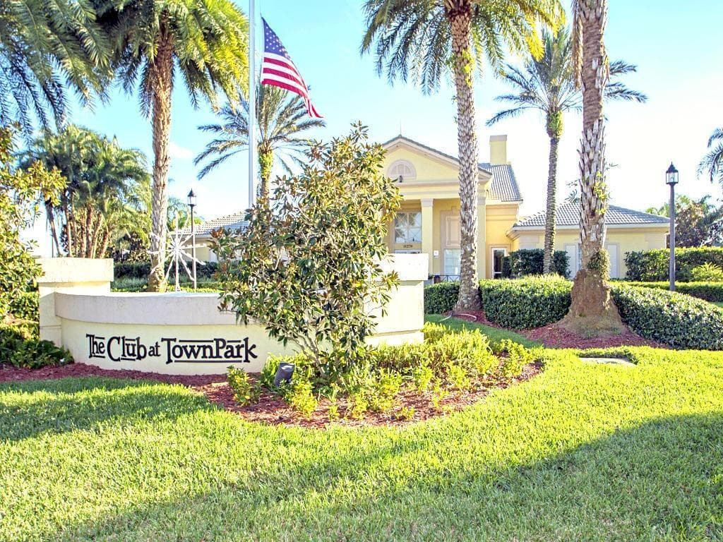 10894 SW Winding Lakes Circle, Port St. Lucie, FL 34987 — photo 44 of 70
