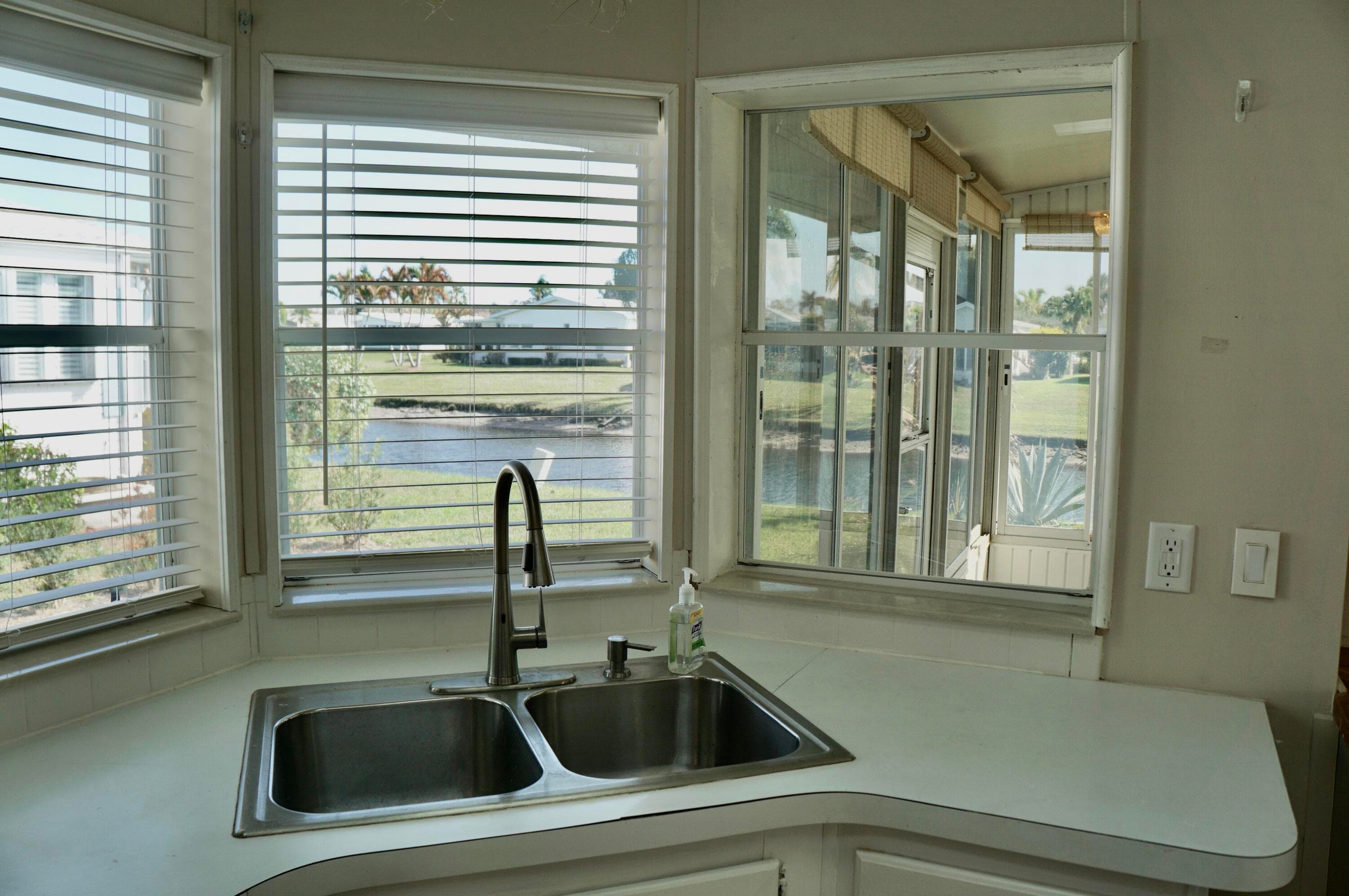 3325 Ironwood Avenue, Port St. Lucie, FL 34952 — photo 9 of 43