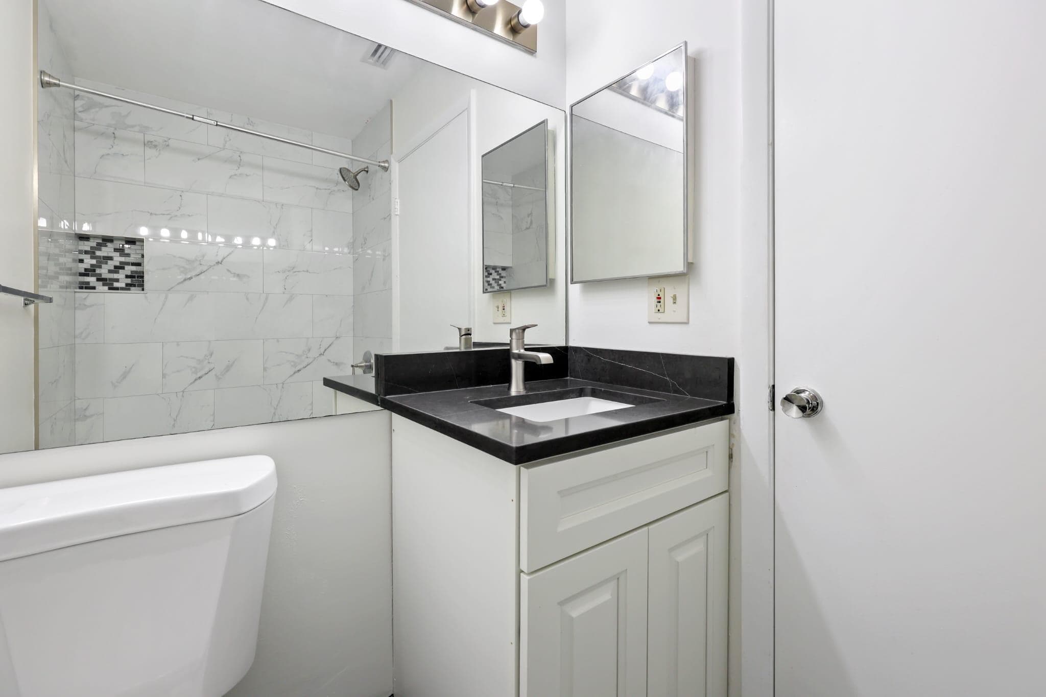 4698 Lucerne Lakes Boulevard E 202, Lake Worth, FL 33467 — photo 5 of 15