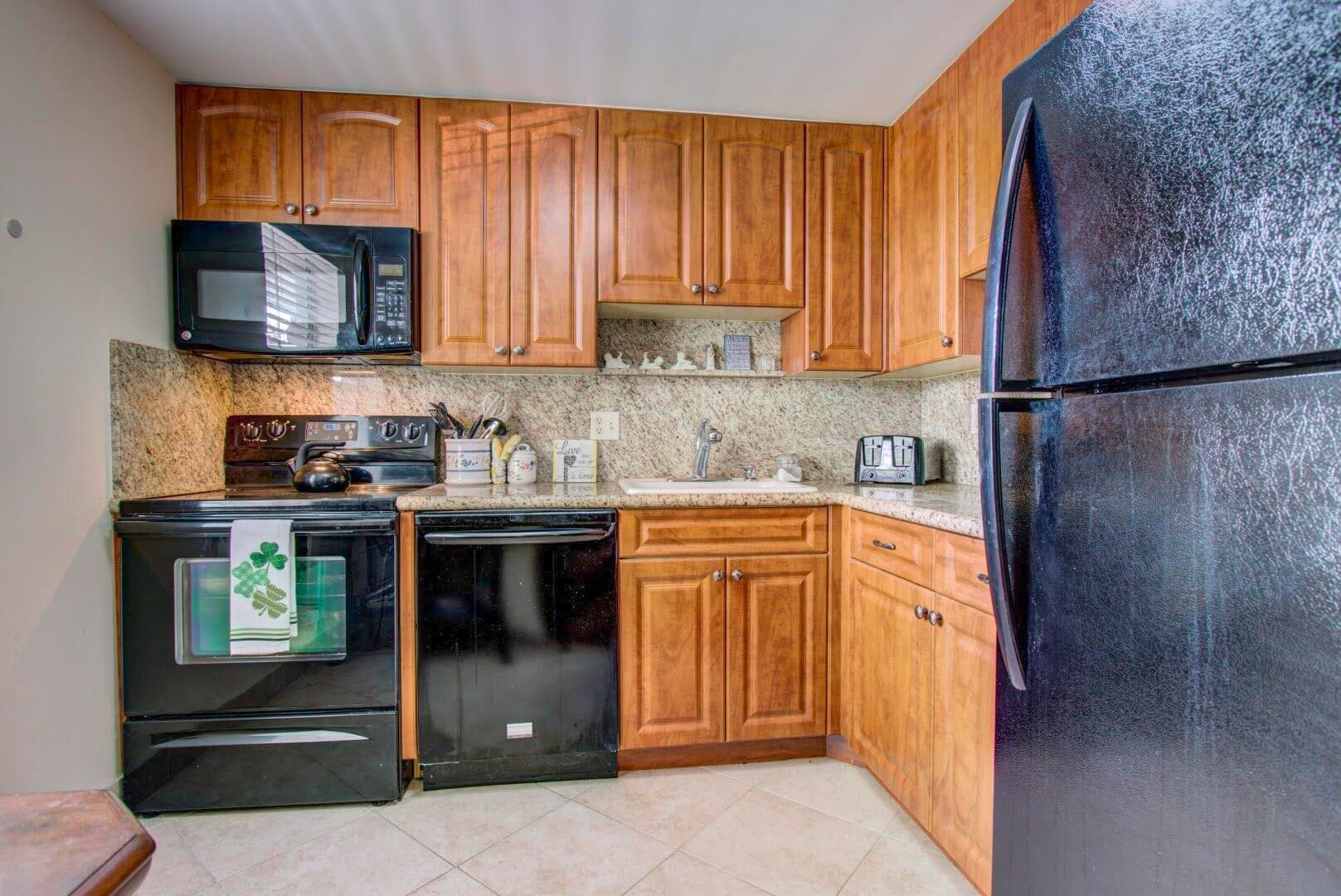 7797 Golf Circle Drive 103, Margate, FL 33063 — photo 5 of 19