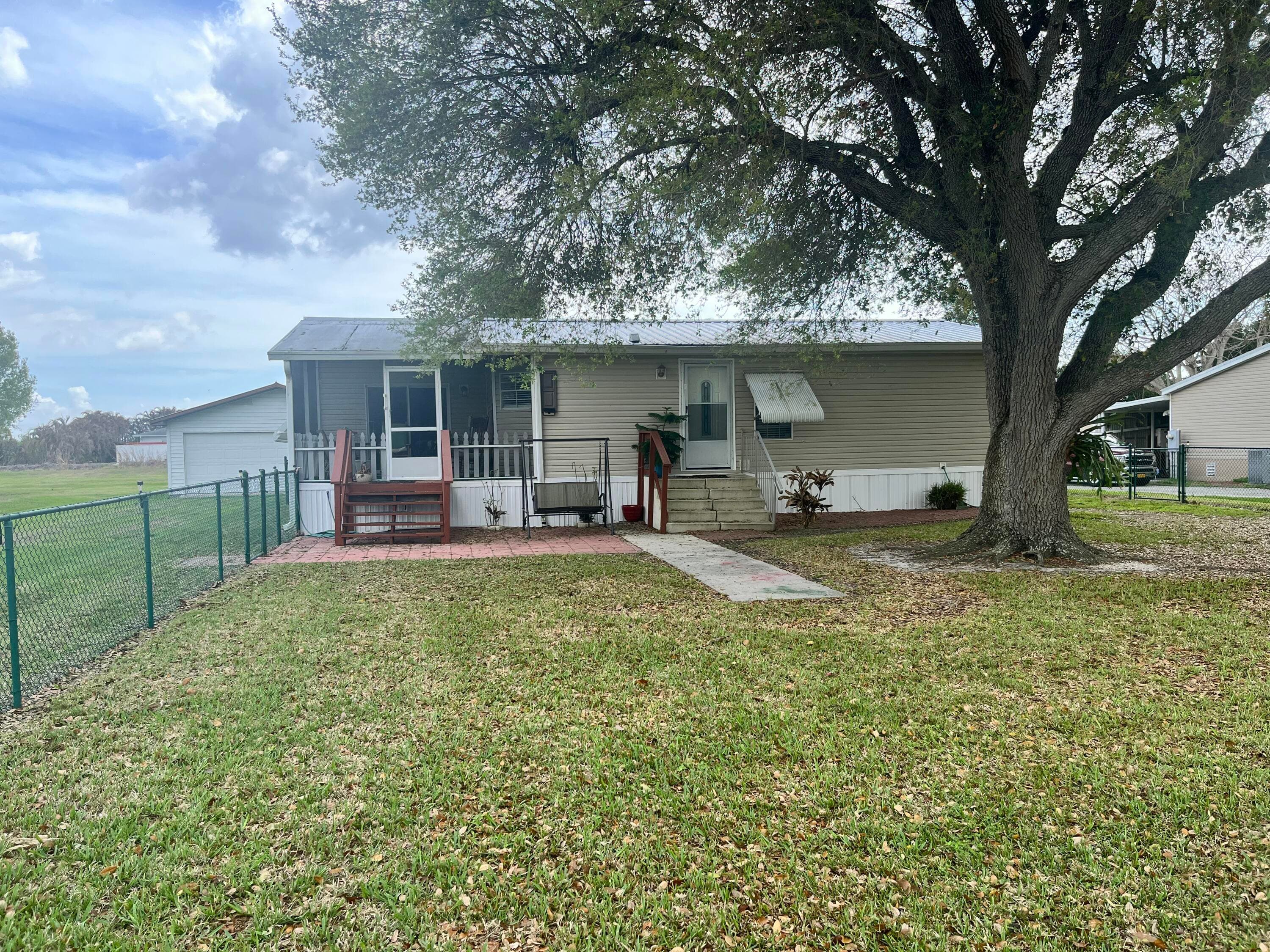 4064 SW 9th Way, Okeechobee, FL 34974 — photo 21 of 39