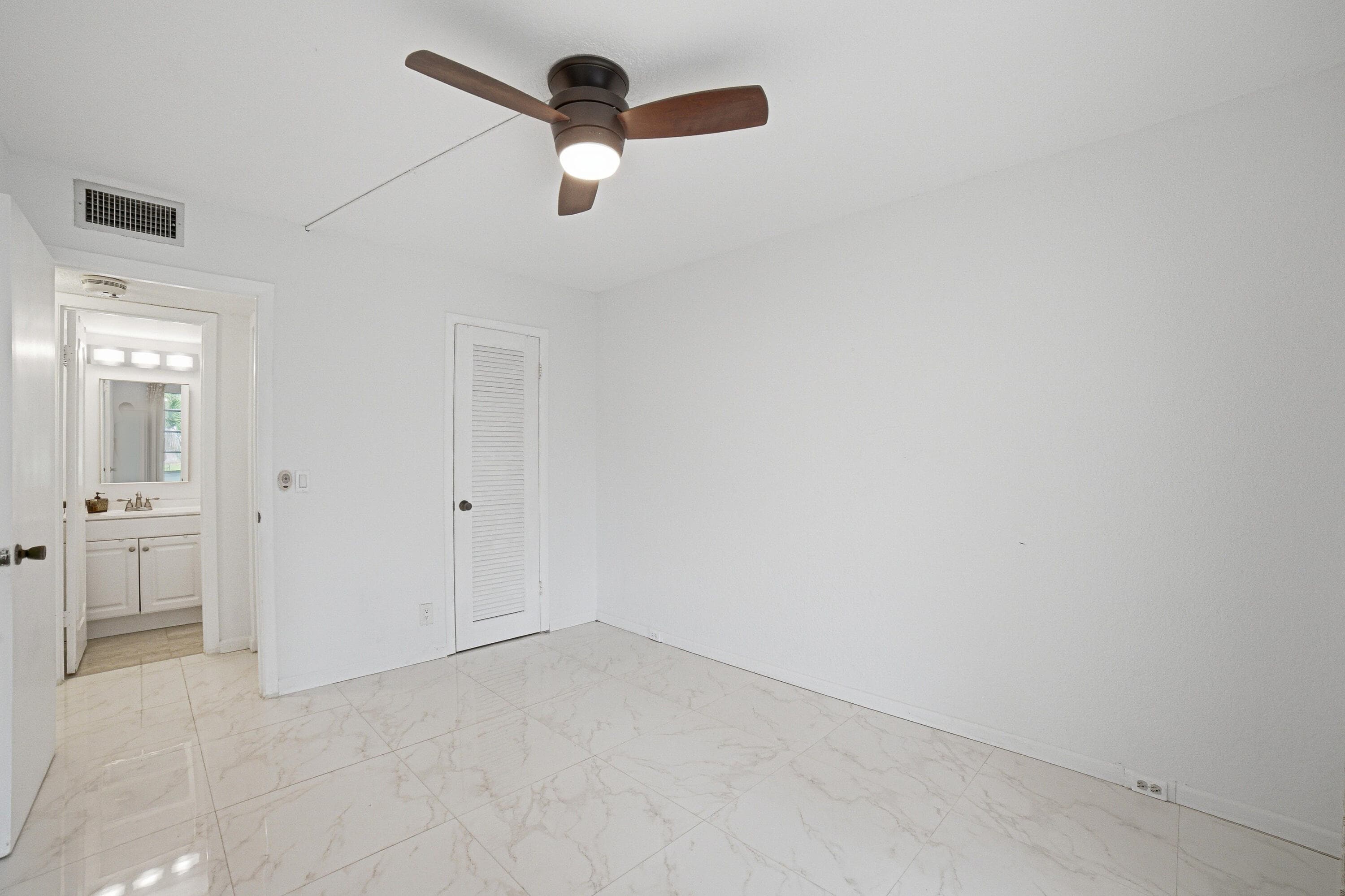 51 Markham C, Deerfield Beach, FL 33442 — photo 14 of 47