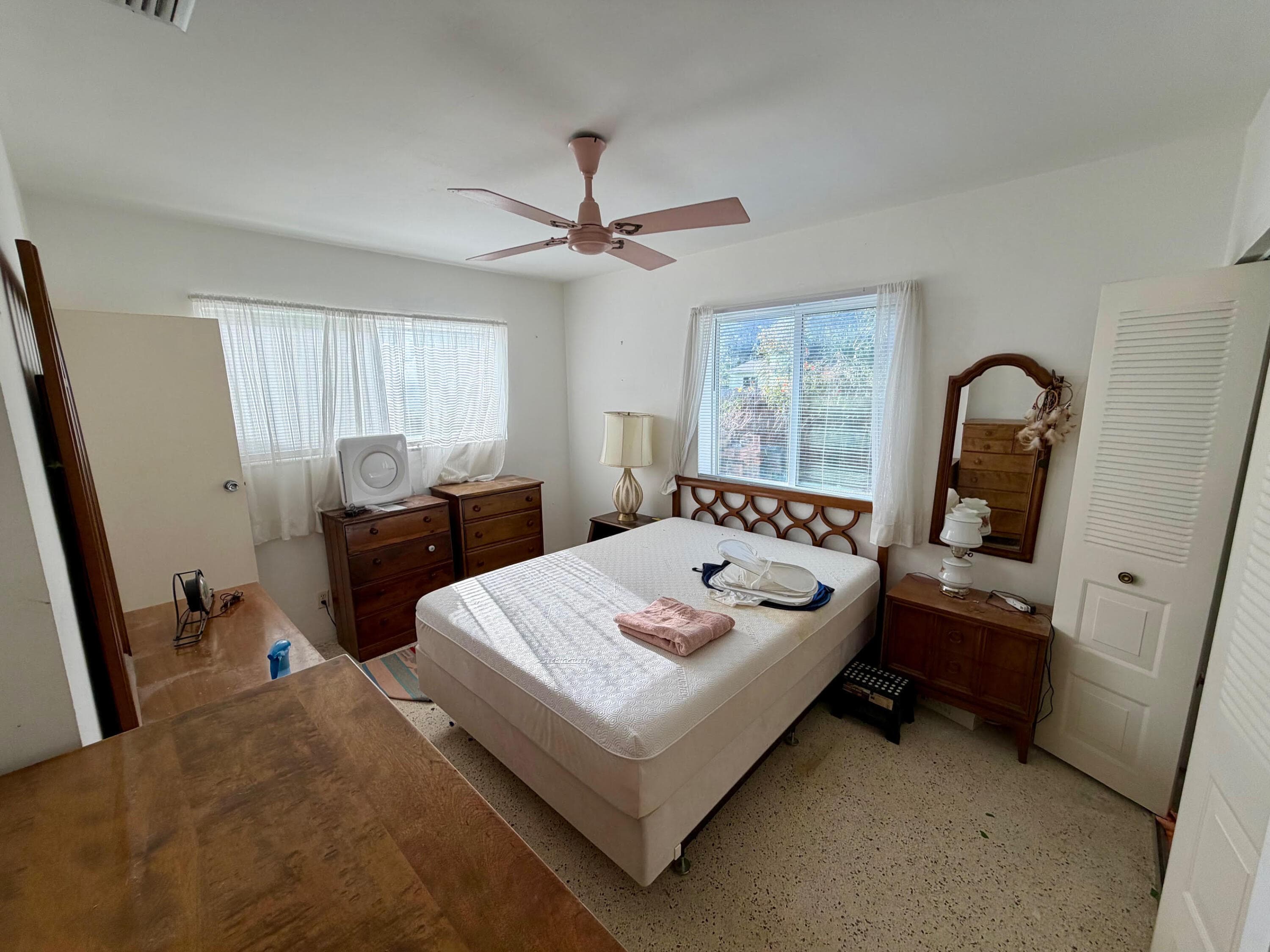 360 Forest Hill Boulevard, West Palm Beach, FL 33405 — photo 8 of 18