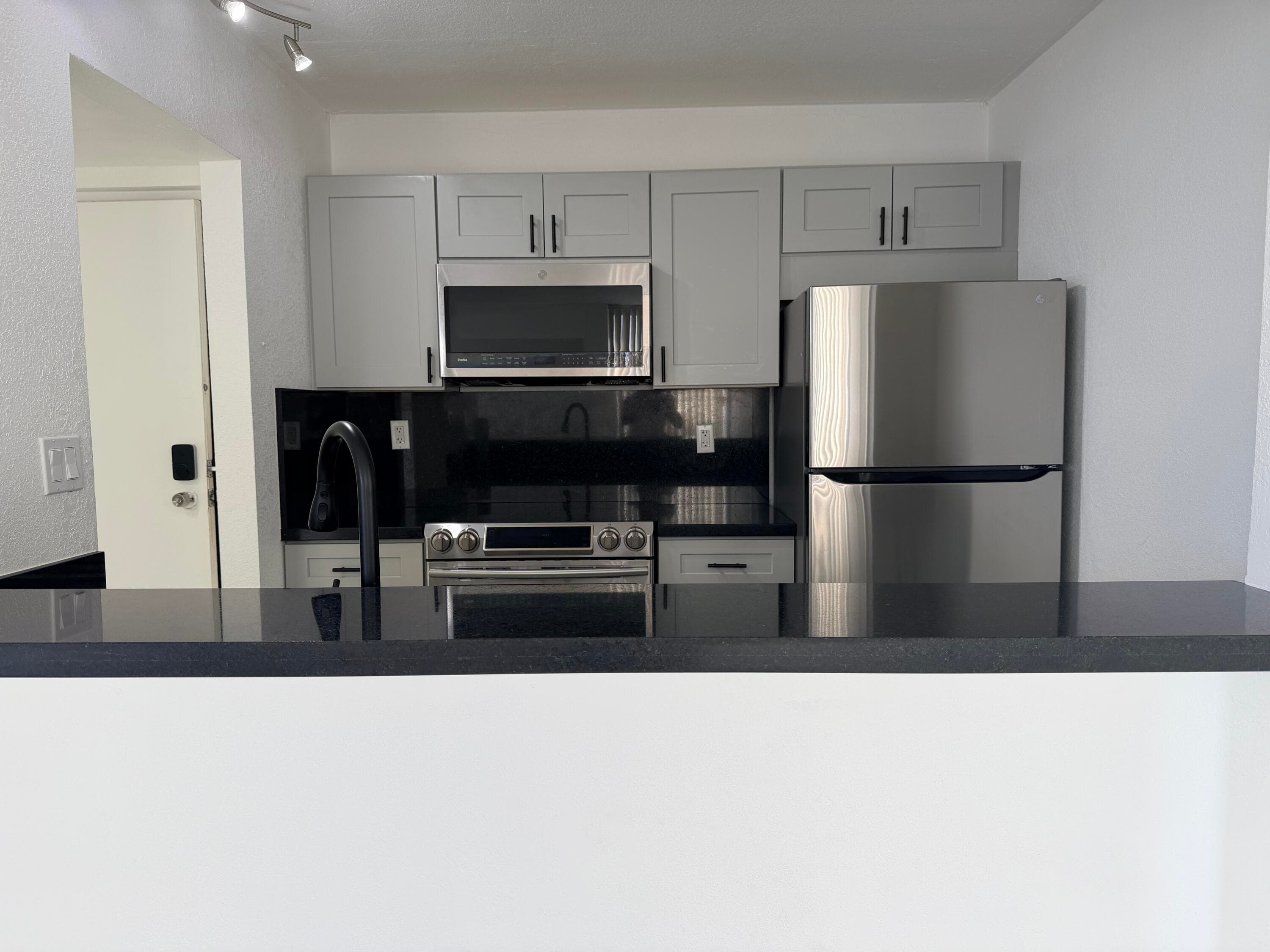 7035 NW 186th Street D508, Hialeah, FL 33015 — photo 9 of 12