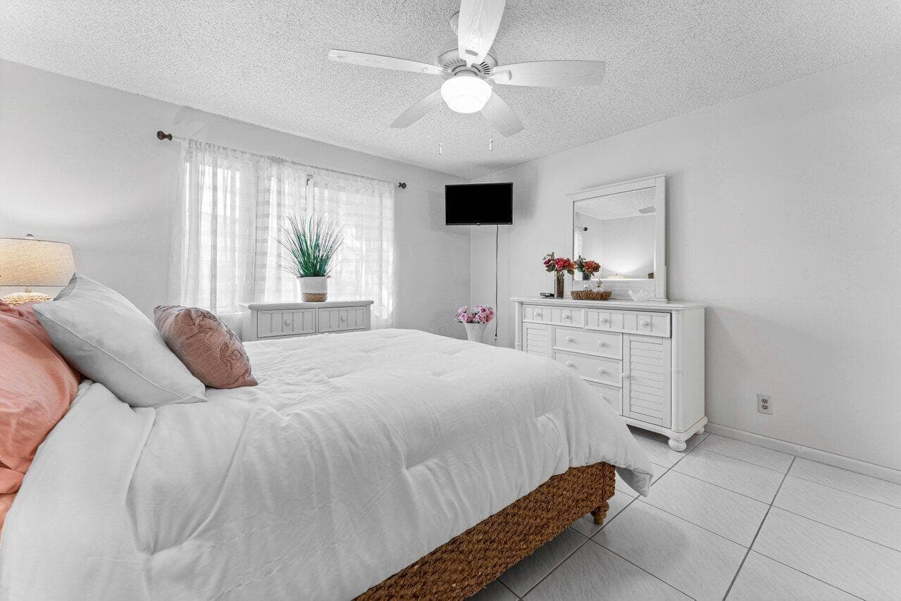 10 Via De Casas Sur 104, Boynton Beach, FL 33426 — photo 13 of 39