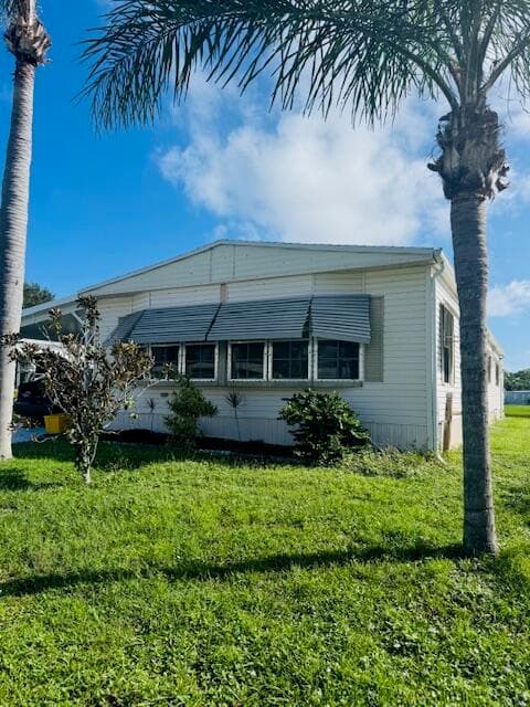 19 W Caribbean, Port St. Lucie, FL 34952 — photo 1 of 6