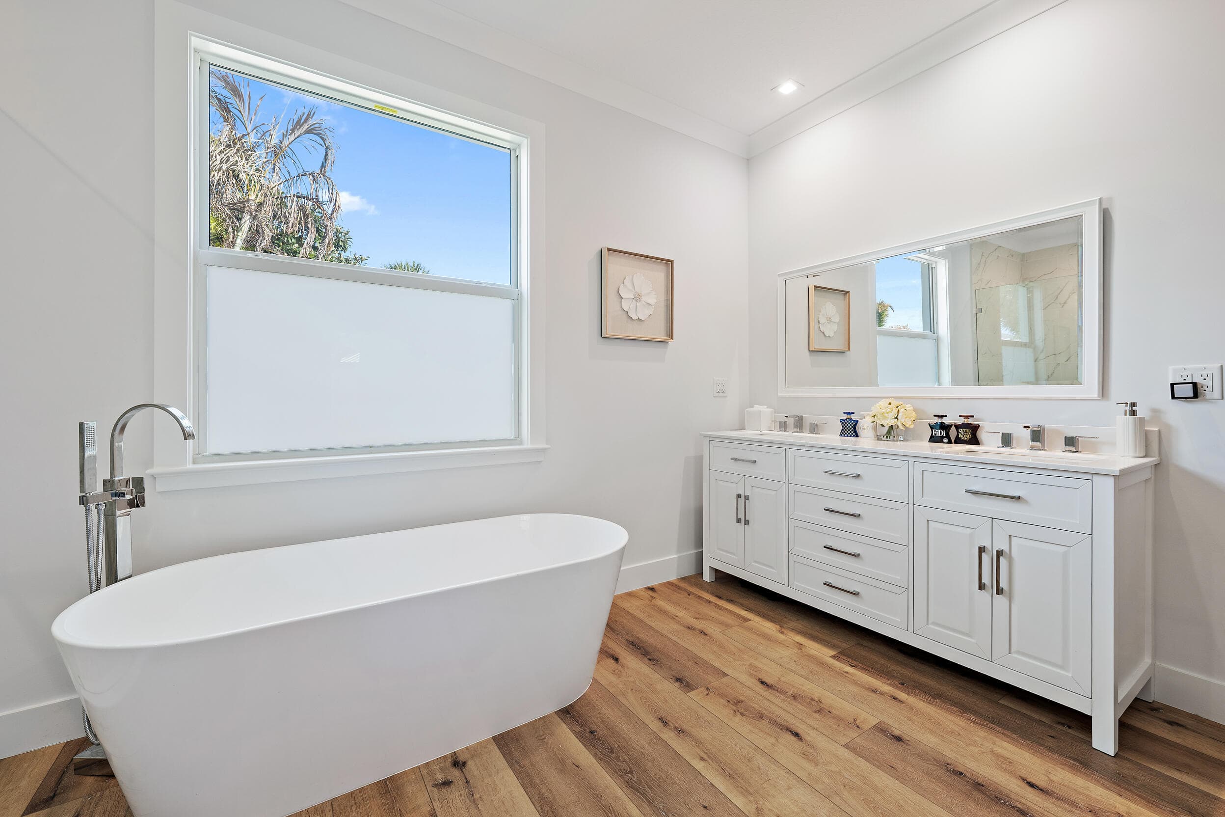 8508 SE Woodwind Street, Hobe Sound, FL 33455 — photo 14 of 27