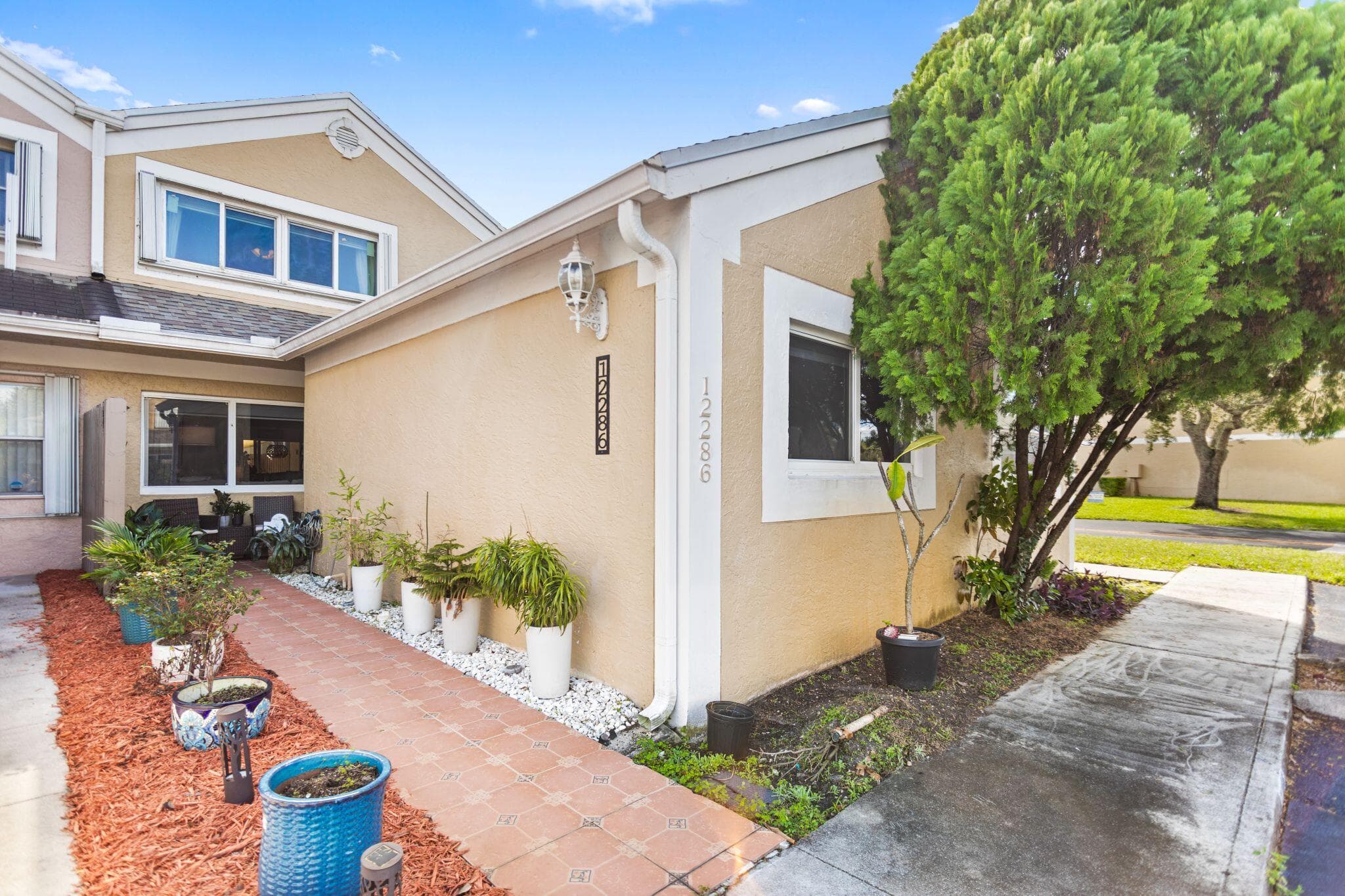 12286 NW 14th Street, Pembroke Pines, FL 33026 — photo 1 of 32