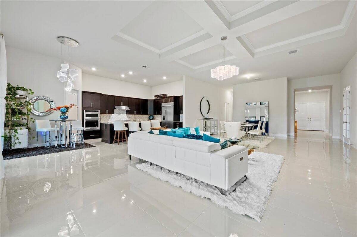 9132 Balsamo Drive, Palm Beach Gardens, FL 33412 — photo 9 of 35